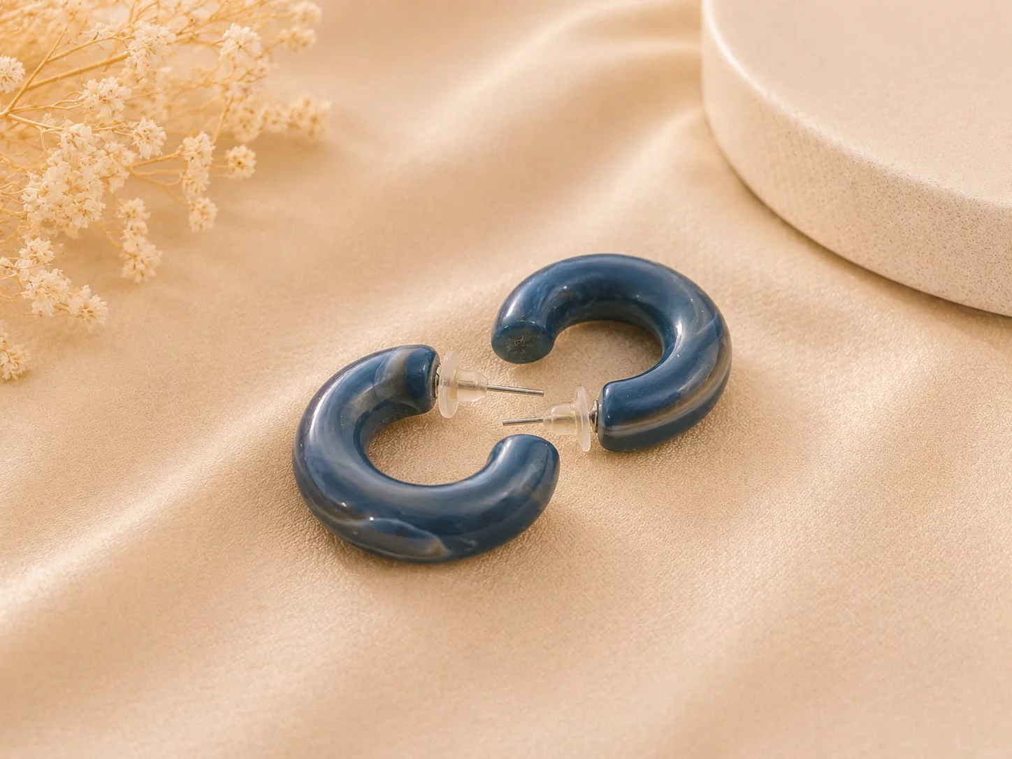 Marble Textured Acrylic Hoops Kairavi Vijay Nagar, Indore, Madhya Pradesh 452010, India