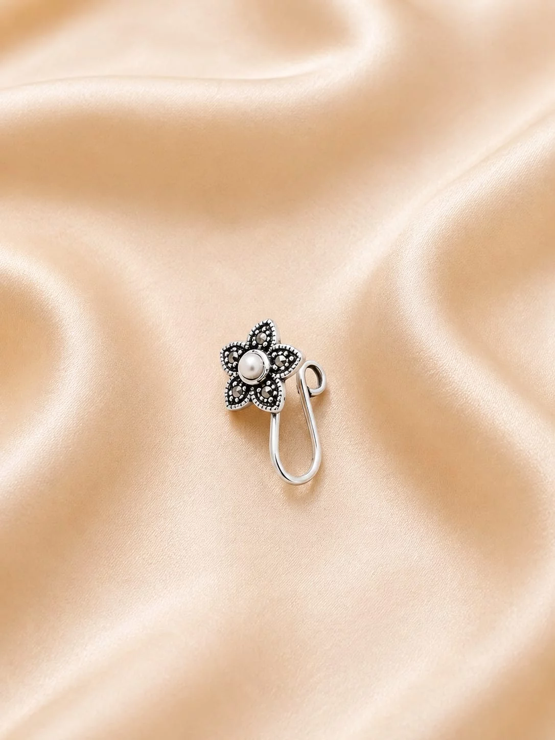 Silver Flower Clip Kairavi Vijay Nagar, Indore, Madhya Pradesh 452010, India