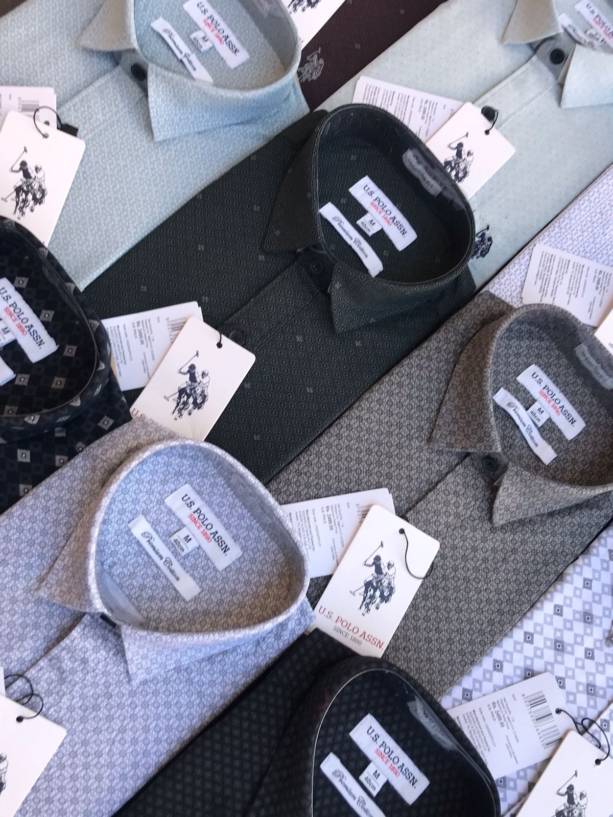 Printed Shirts for Men-https://i-media.vyaparify.com/vcards/products/32055/Printed-Shirts-for-Men.jpg Image