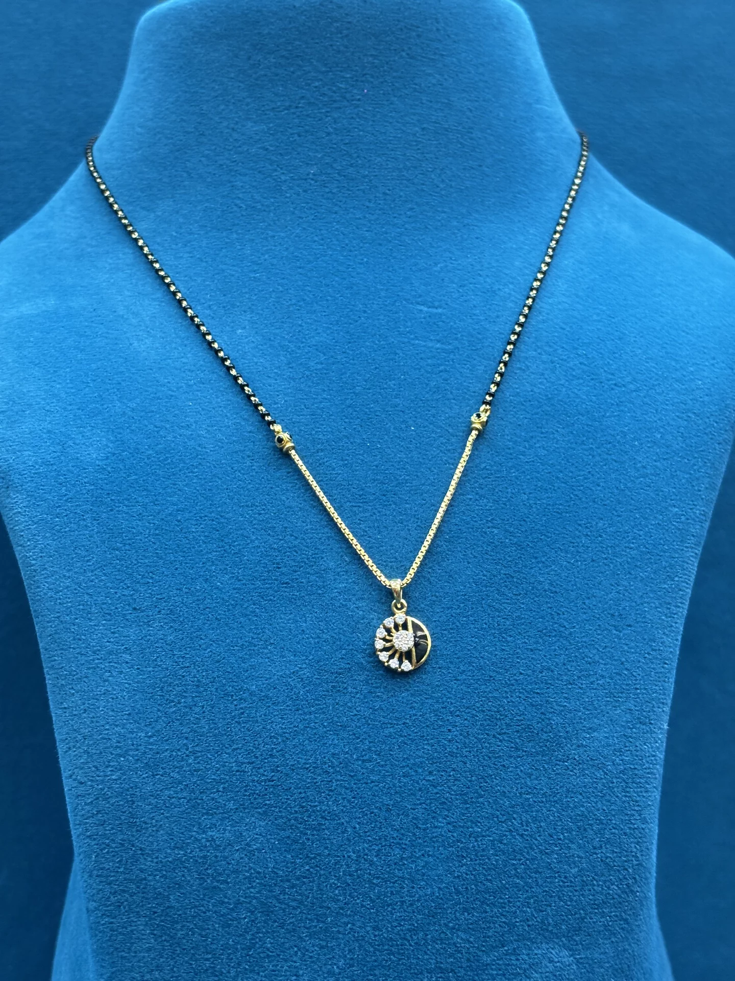 Half Chain Black Beads Amrutha Jewellers 23-11-7, Nageswara Rao Pantulu Rd, Satyaranayana Puram, Vijayawada, Andhra Pradesh 520011, India