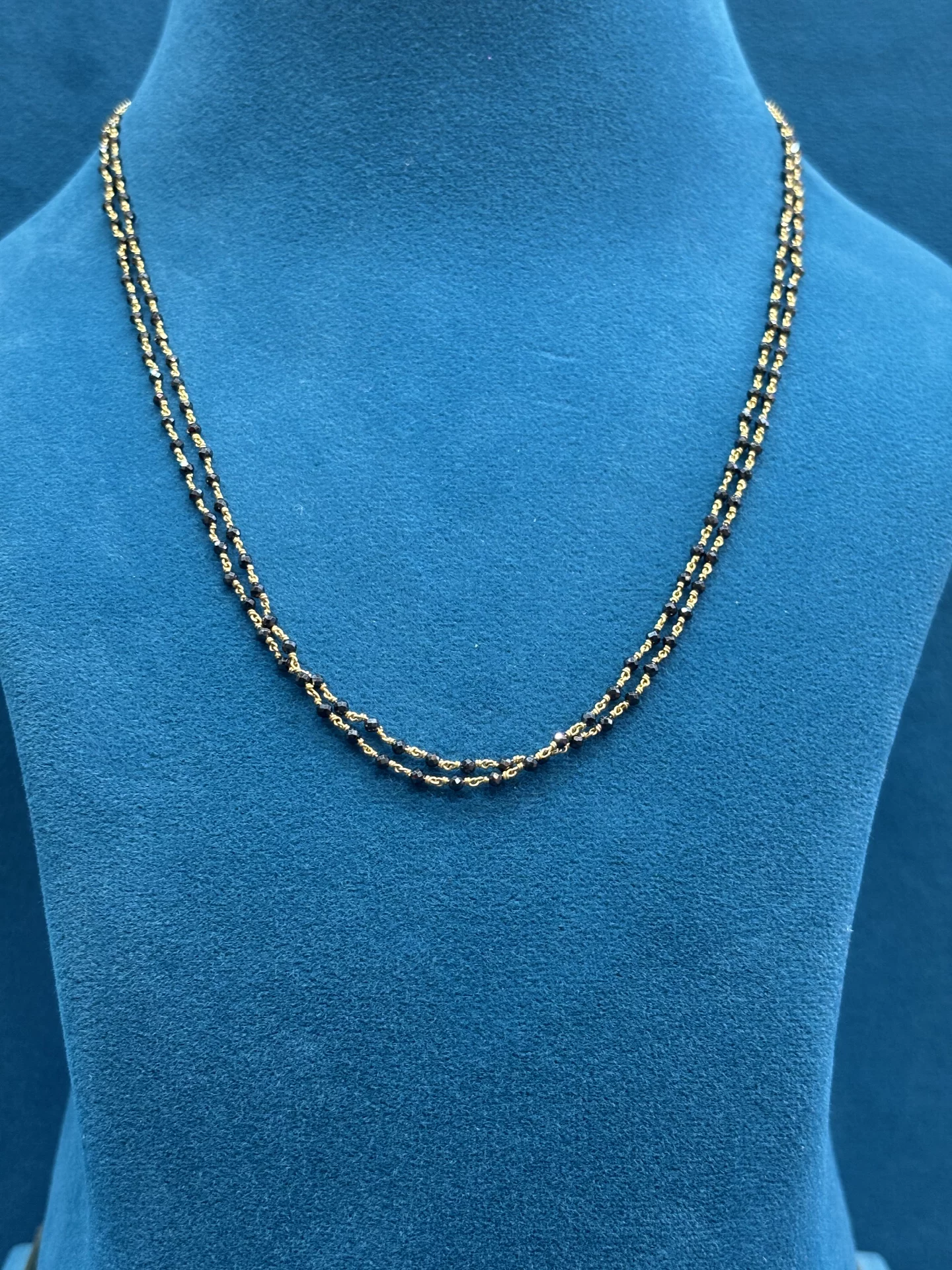 Double Chain Black Beads Amrutha Jewellers 23-11-7, Nageswara Rao Pantulu Rd, Satyaranayana Puram, Vijayawada, Andhra Pradesh 520011, India