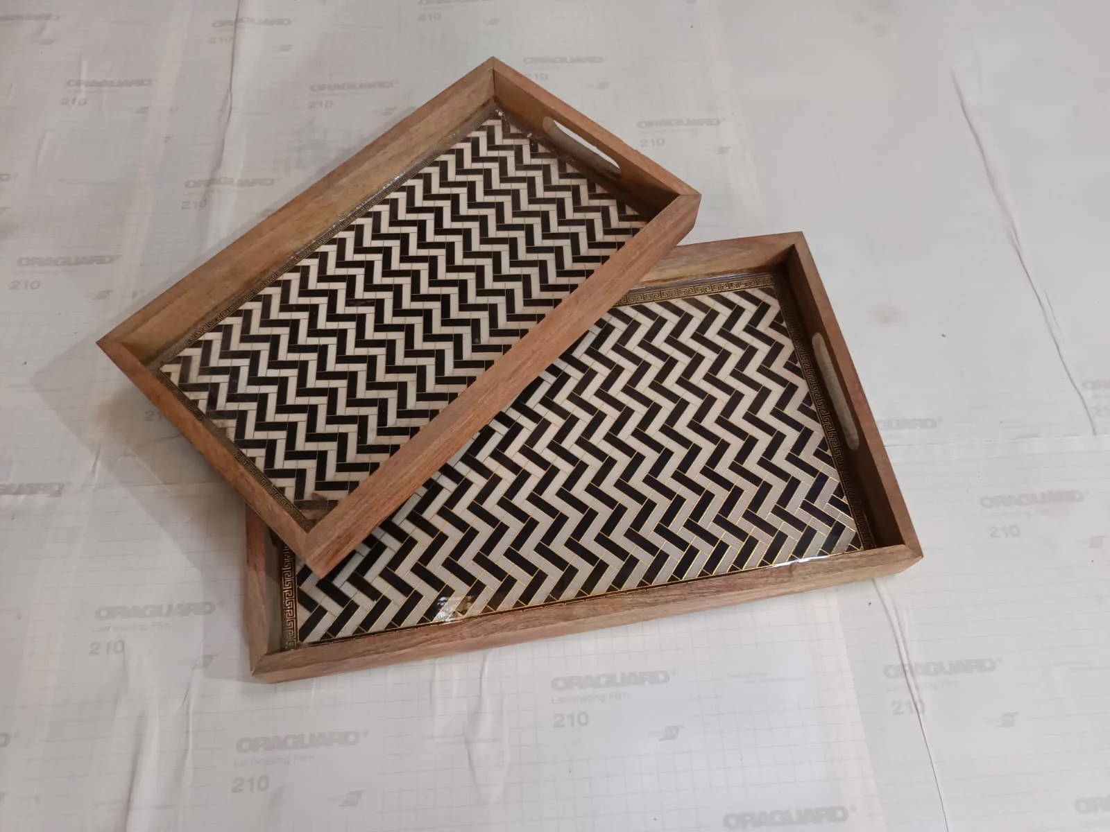 Set of 2 Wooden Trays