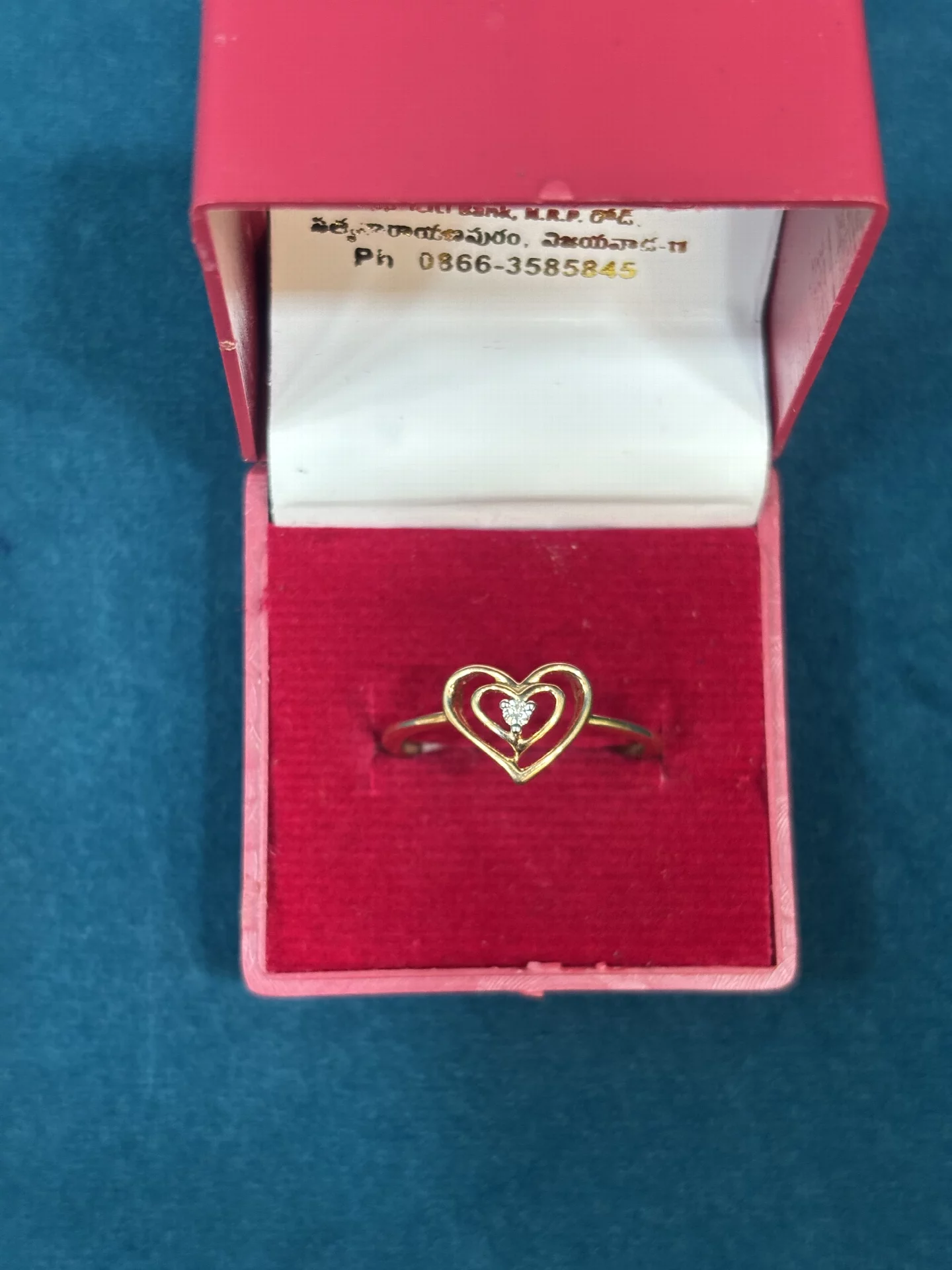 Heart Shaped Diamond Ring Amrutha Jewellers 23-11-7, Nageswara Rao Pantulu Rd, Satyaranayana Puram, Vijayawada, Andhra Pradesh 520011, India