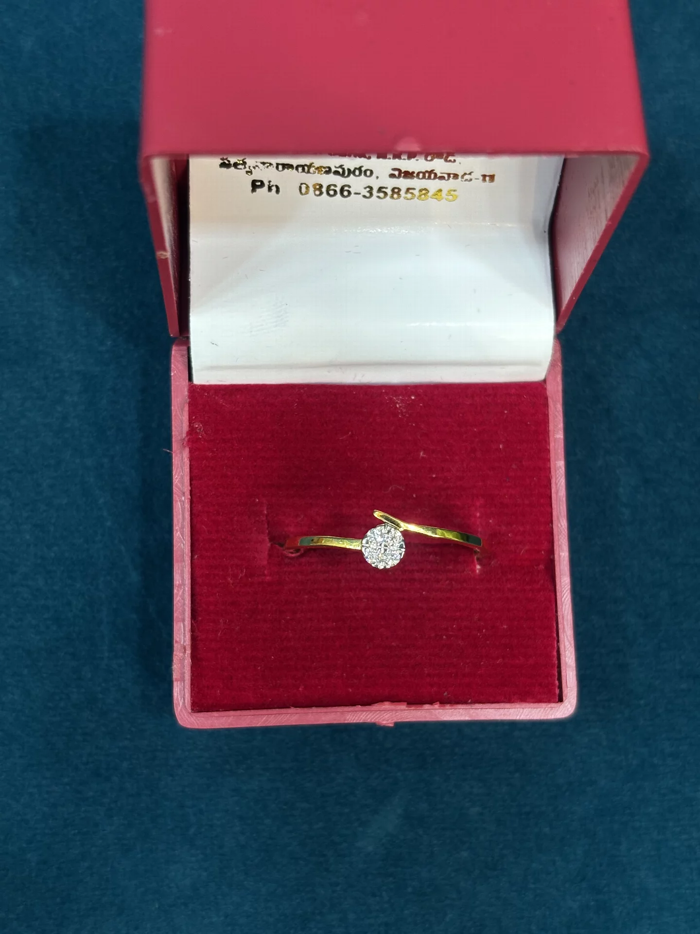Single Stone Diamond Ring Amrutha Jewellers 23-11-7, Nageswara Rao Pantulu Rd, Satyaranayana Puram, Vijayawada, Andhra Pradesh 520011, India