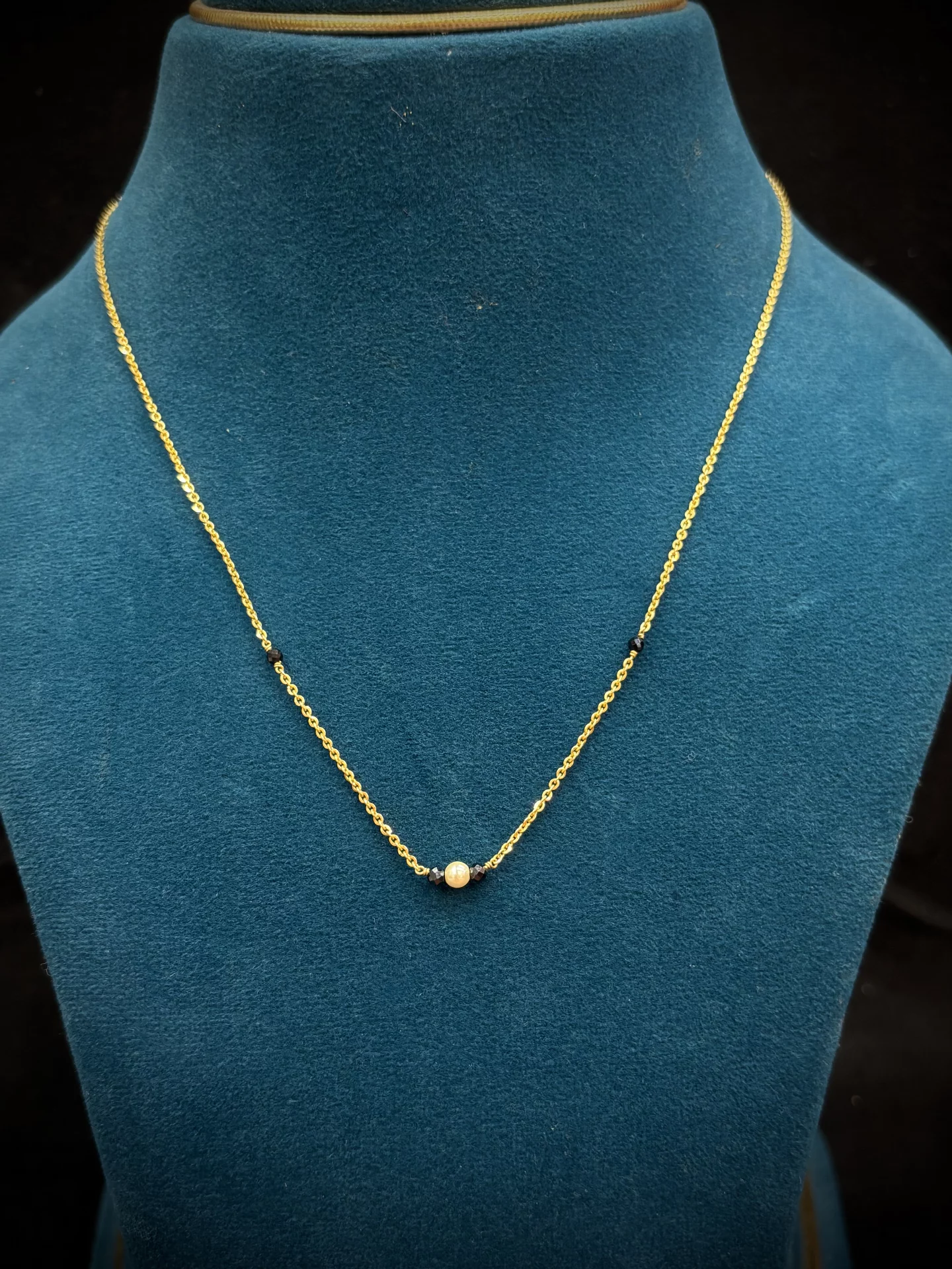 Pearl Black Beads Chain Amrutha Jewellers 23-11-7, Nageswara Rao Pantulu Rd, Satyaranayana Puram, Vijayawada, Andhra Pradesh 520011, India