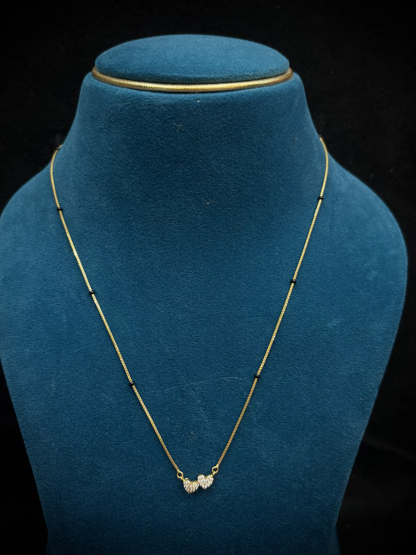 Heart Locket Black Beads Chain Amrutha Jewellers 23-11-7, Nageswara Rao Pantulu Rd, Satyaranayana Puram, Vijayawada, Andhra Pradesh 520011, India