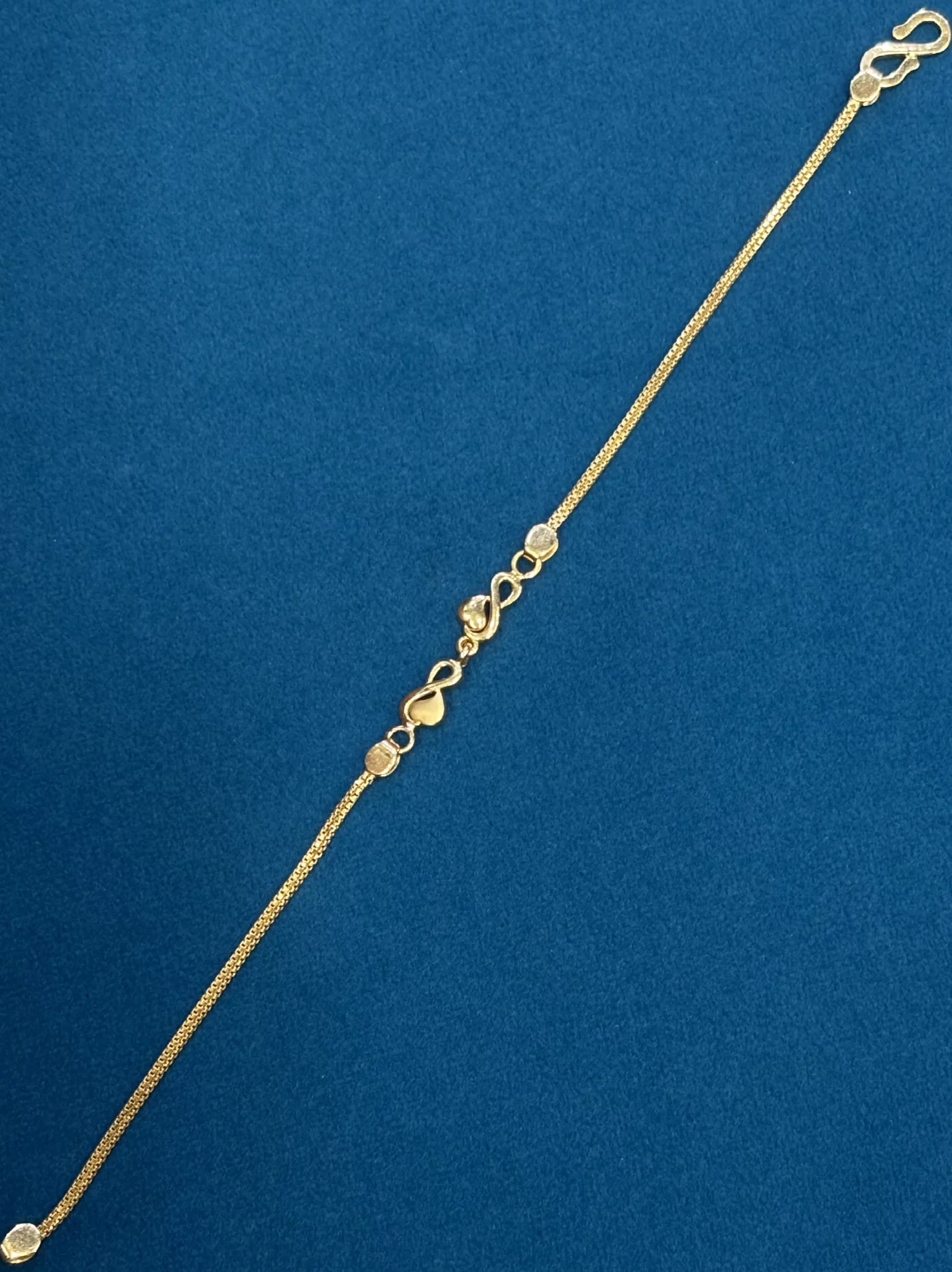 Infinity Ladies Bracelet Amrutha Jewellers 23-11-7, Nageswara Rao Pantulu Rd, Satyaranayana Puram, Vijayawada, Andhra Pradesh 520011, India
