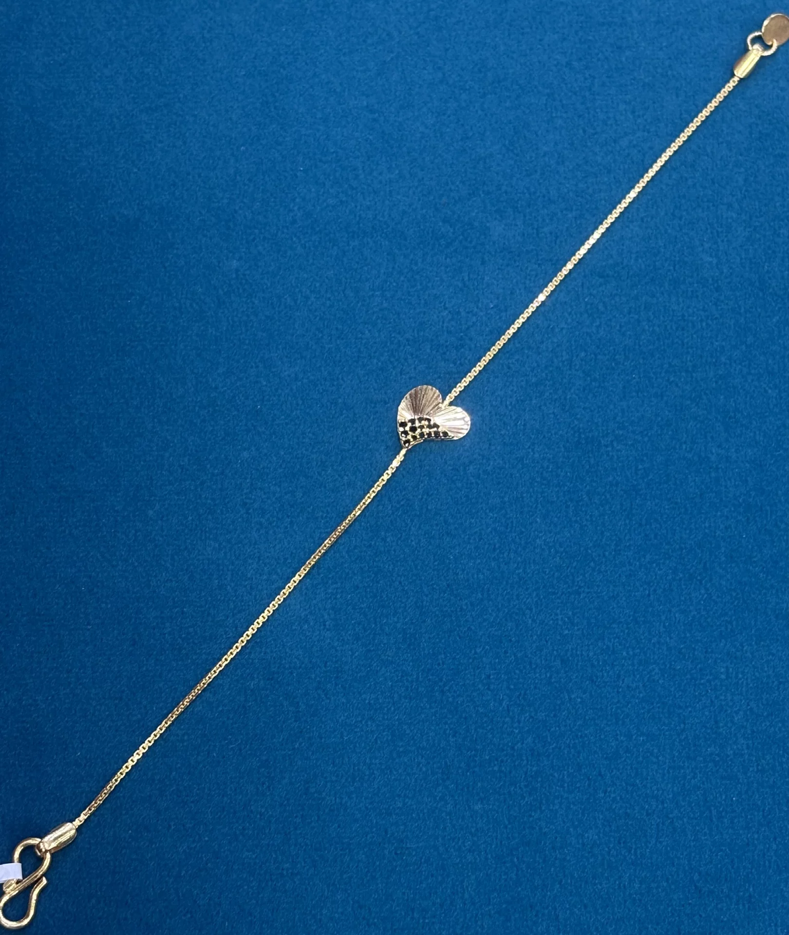 Ladies Bracelet Amrutha Jewellers 23-11-7, Nageswara Rao Pantulu Rd, Satyaranayana Puram, Vijayawada, Andhra Pradesh 520011, India