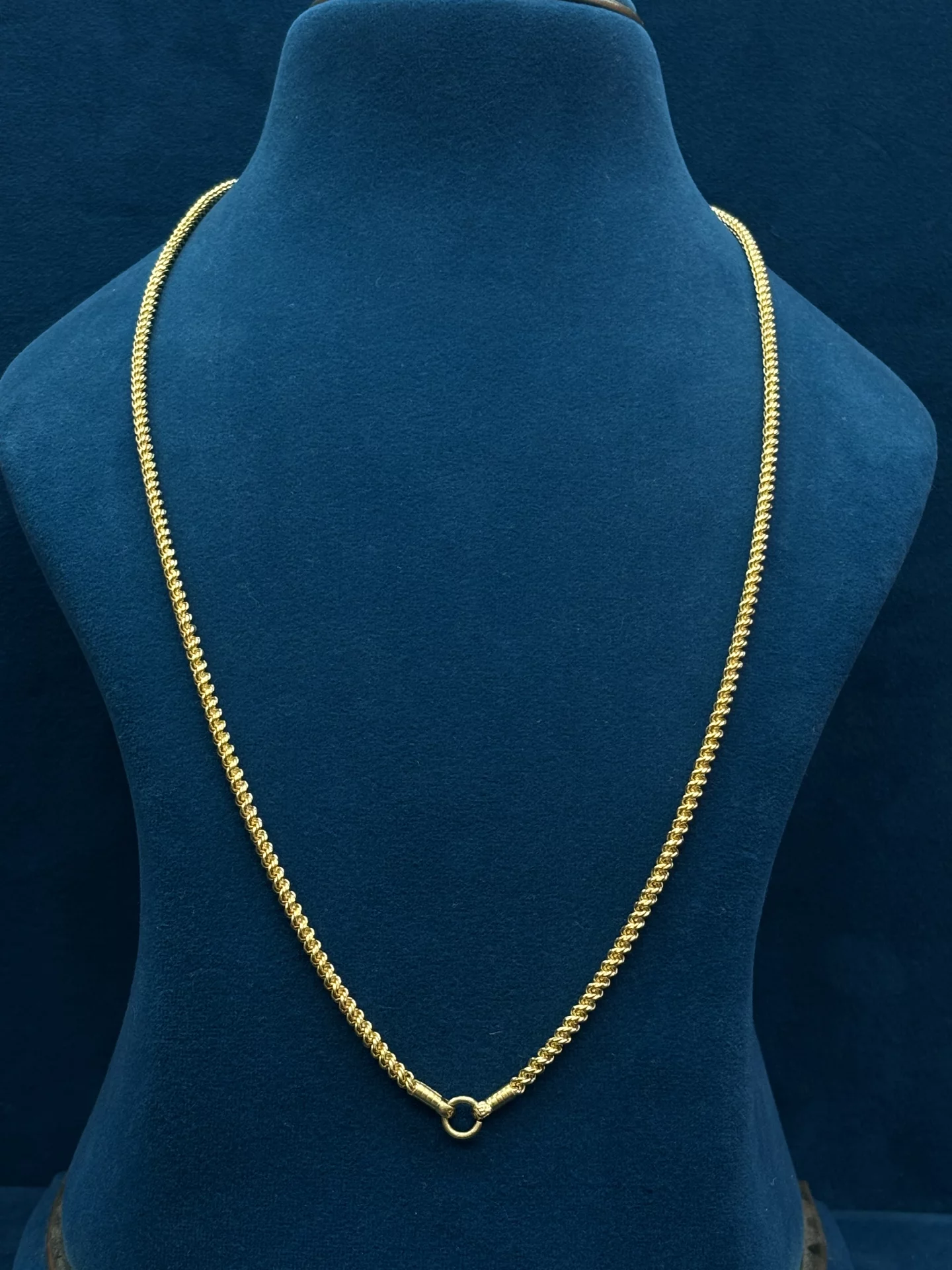 Thali Chain Amrutha Jewellers 23-11-7, Nageswara Rao Pantulu Rd, Satyaranayana Puram, Vijayawada, Andhra Pradesh 520011, India