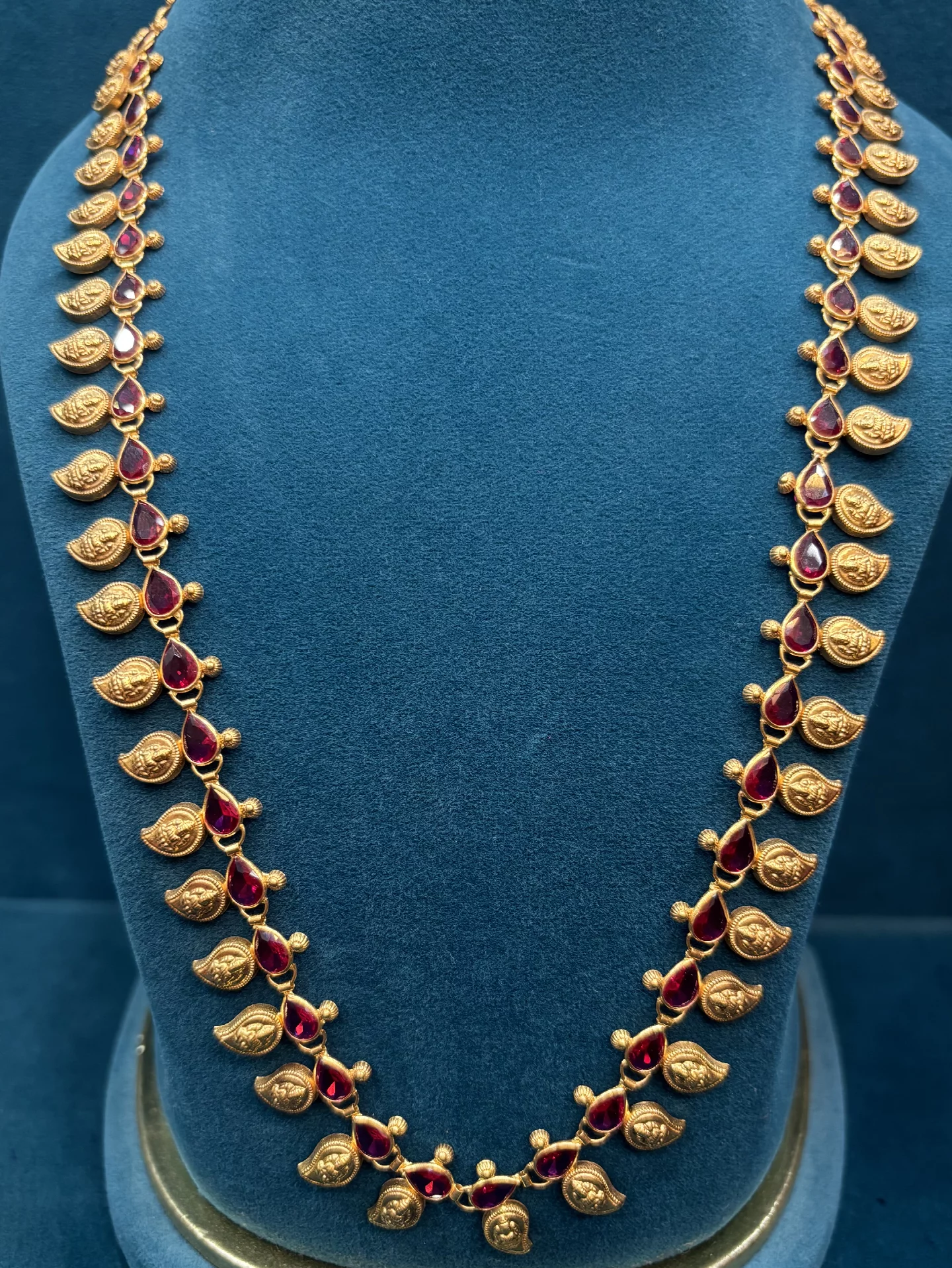 Gold Mango Haram Amrutha Jewellers 23-11-7, Nageswara Rao Pantulu Rd, Satyaranayana Puram, Vijayawada, Andhra Pradesh 520011, India