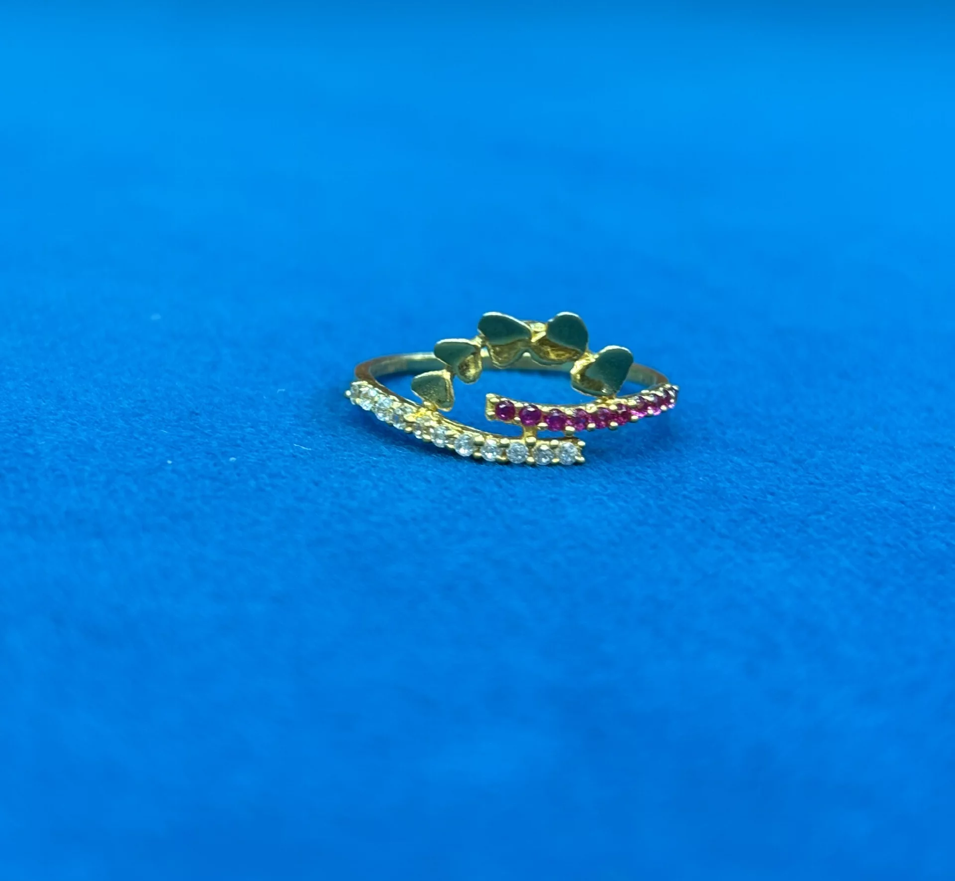 Gold Stone Ring Amrutha Jewellers 23-11-7, Nageswara Rao Pantulu Rd, Satyaranayana Puram, Vijayawada, Andhra Pradesh 520011, India