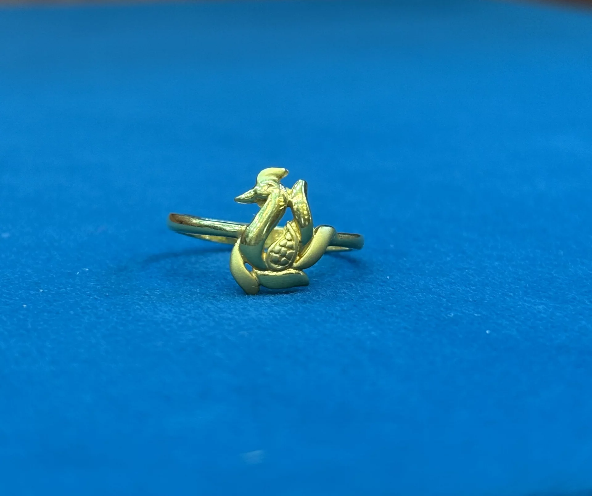 Gold Peacock Ring Amrutha Jewellers 23-11-7, Nageswara Rao Pantulu Rd, Satyaranayana Puram, Vijayawada, Andhra Pradesh 520011, India