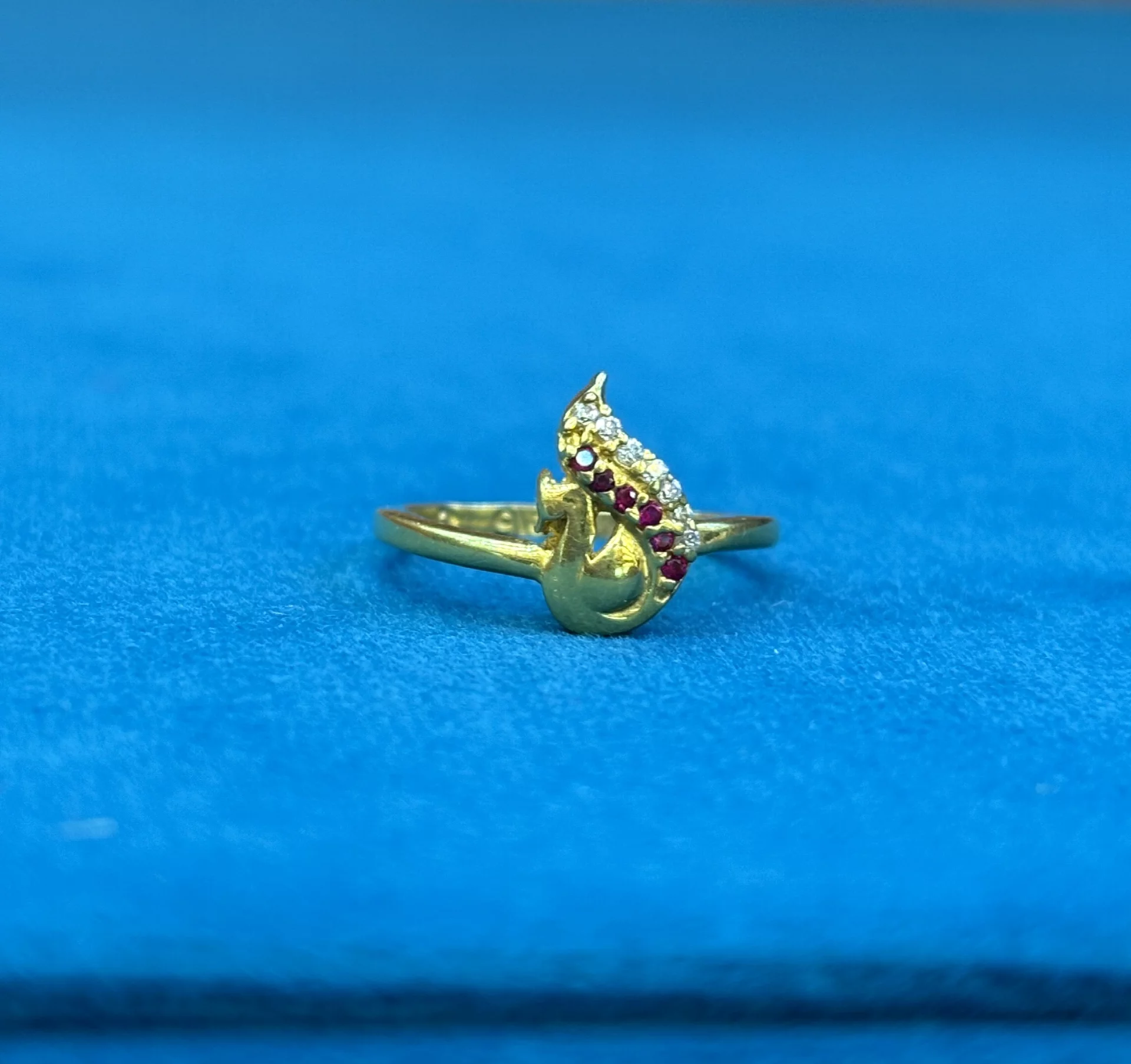 Gold Peacock Ring Amrutha Jewellers 23-11-7, Nageswara Rao Pantulu Rd, Satyaranayana Puram, Vijayawada, Andhra Pradesh 520011, India