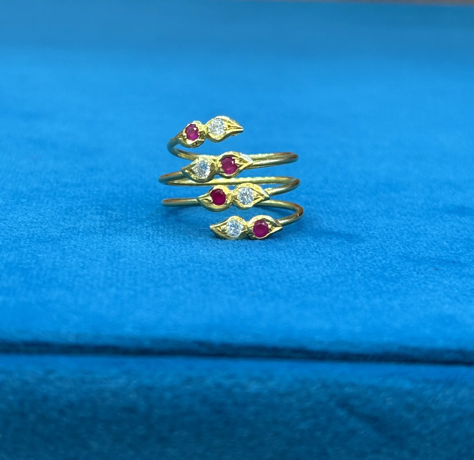 Gold Stone Adjustable Ring Amrutha Jewellers 23-11-7, Nageswara Rao Pantulu Rd, Satyaranayana Puram, Vijayawada, Andhra Pradesh 520011, India