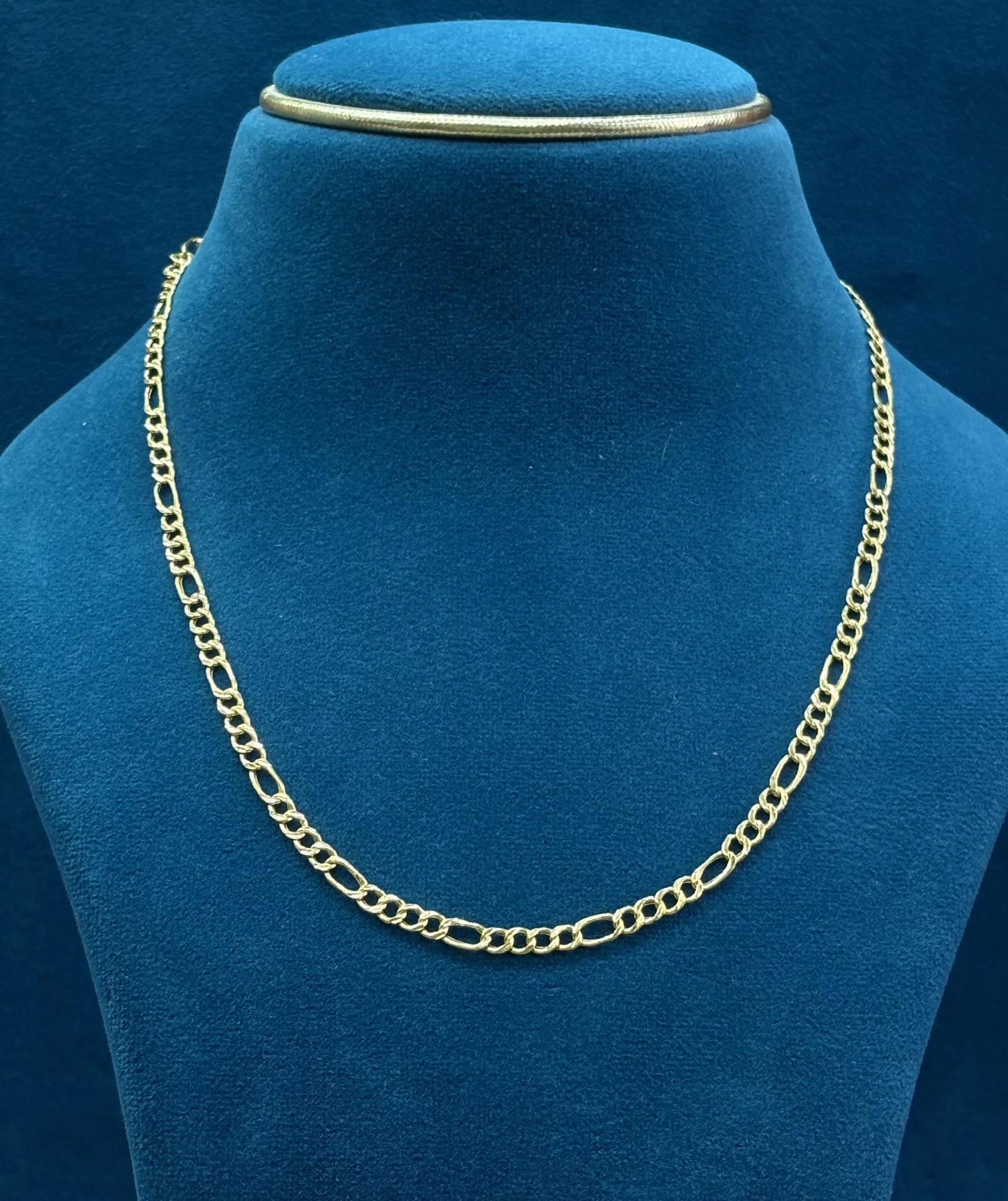 Gold Gents Chains Amrutha Jewellers 23-11-7, Nageswara Rao Pantulu Rd, Satyaranayana Puram, Vijayawada, Andhra Pradesh 520011, India