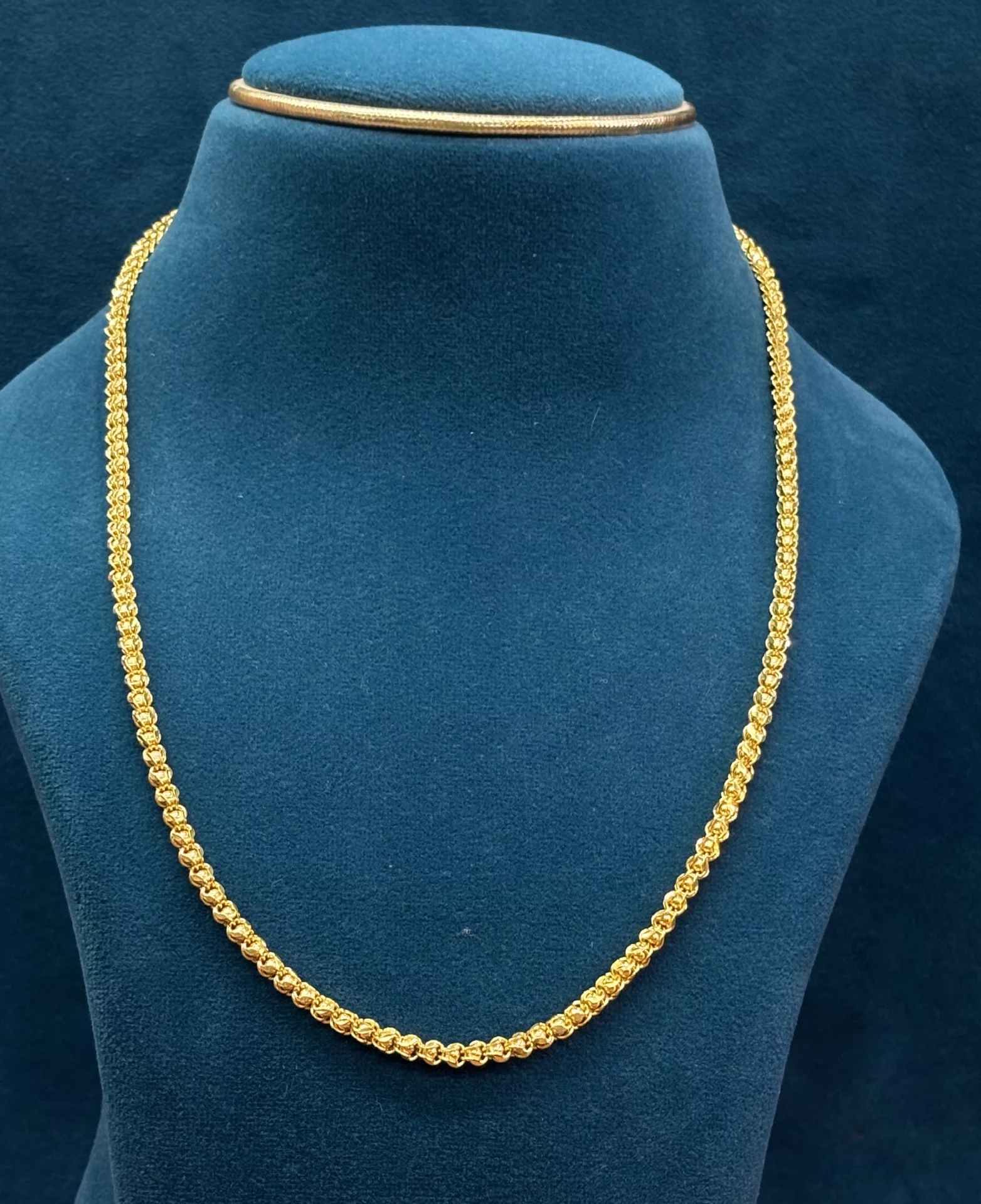 Gold Gents Chains Amrutha Jewellers 23-11-7, Nageswara Rao Pantulu Rd, Satyaranayana Puram, Vijayawada, Andhra Pradesh 520011, India