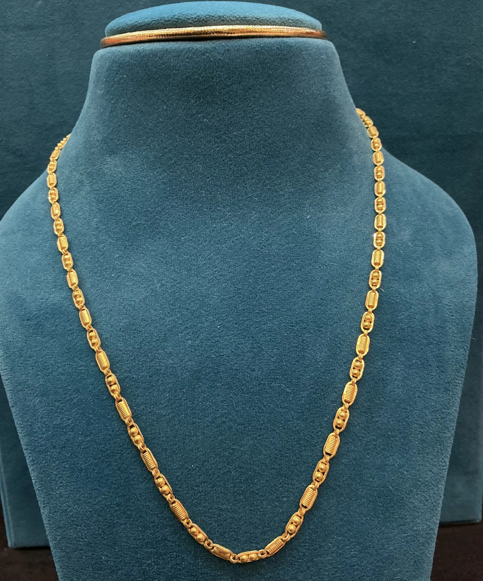 Gold Gents Chains Amrutha Jewellers 23-11-7, Nageswara Rao Pantulu Rd, Satyaranayana Puram, Vijayawada, Andhra Pradesh 520011, India