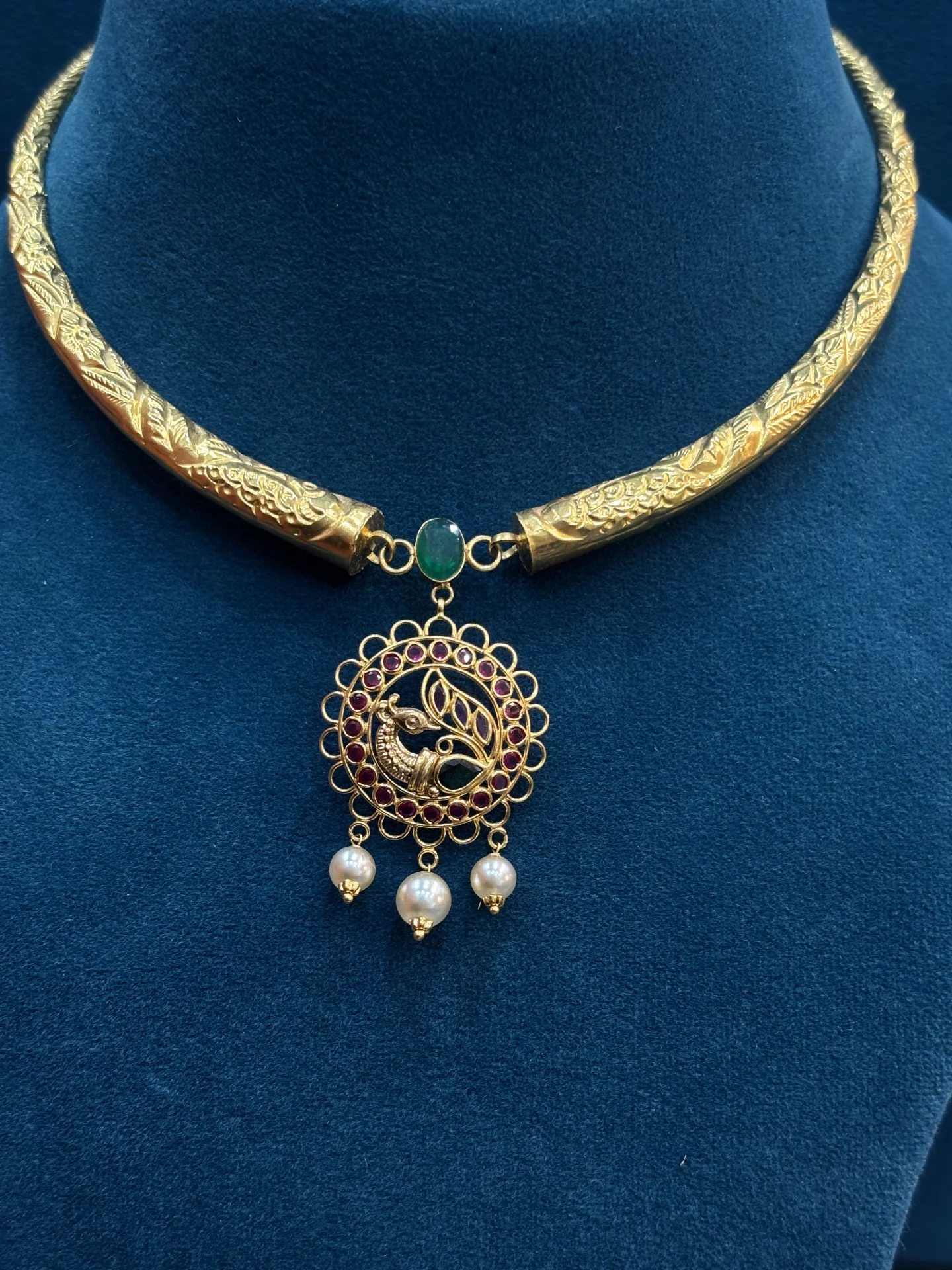 Gold Kante Necklace Amrutha Jewellers 23-11-7, Nageswara Rao Pantulu Rd, Satyaranayana Puram, Vijayawada, Andhra Pradesh 520011, India