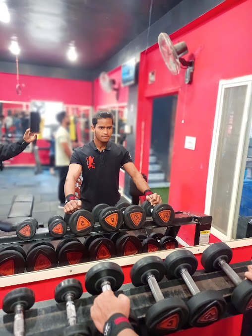 Personal Training Gym and CrossFit Sessions-https://i-media.vyaparify.com/vcards/products/32143/Personal-Training-Gym-&-CrossFit-Sessions.jpg Image