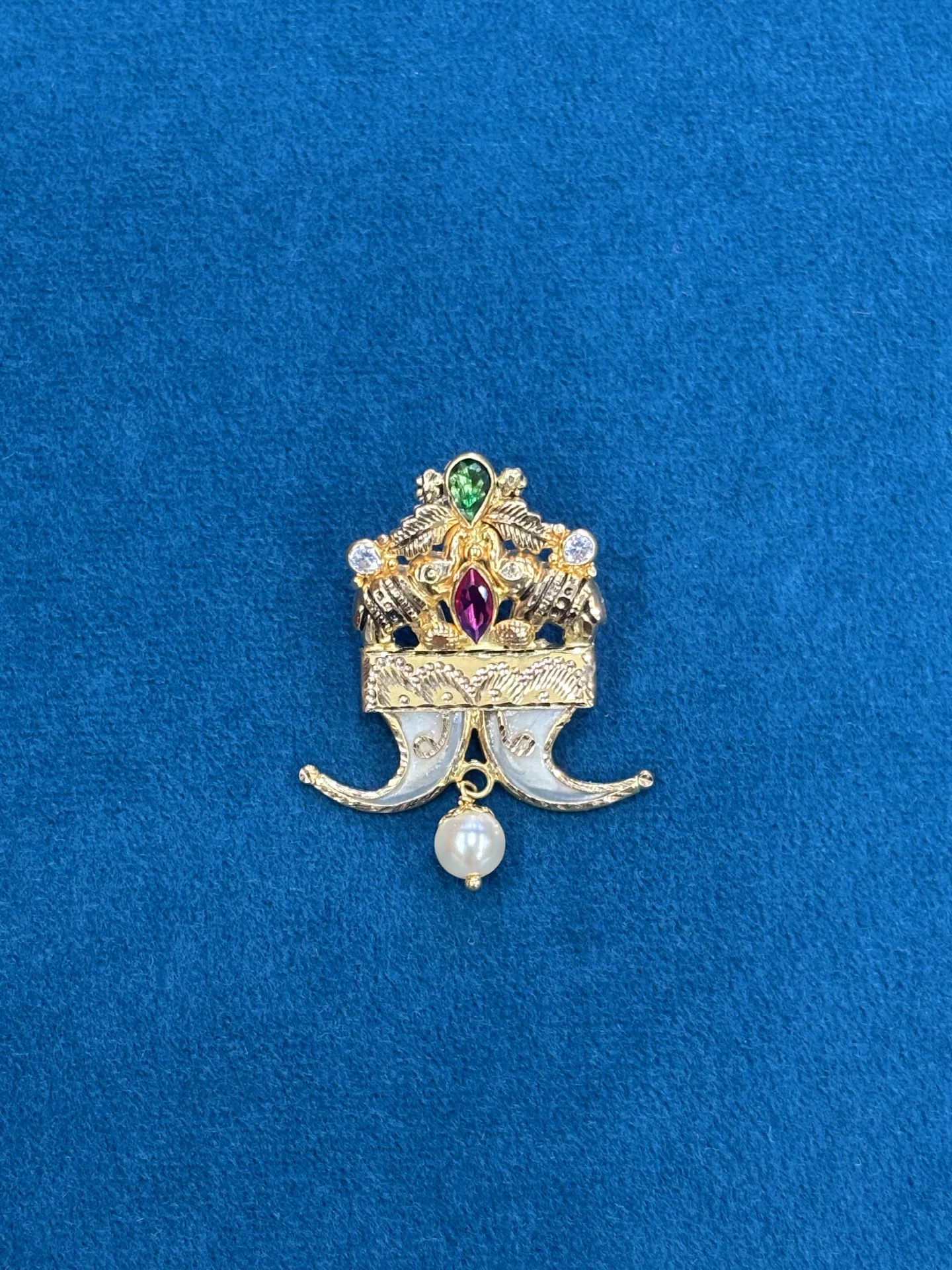 Gold Poligoru Locket Amrutha Jewellers 23-11-7, Nageswara Rao Pantulu Rd, Satyaranayana Puram, Vijayawada, Andhra Pradesh 520011, India