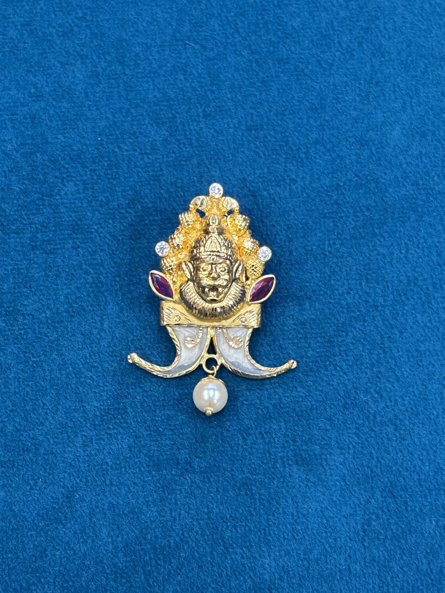 Gold Poligoru Locket Amrutha Jewellers 23-11-7, Nageswara Rao Pantulu Rd, Satyaranayana Puram, Vijayawada, Andhra Pradesh 520011, India