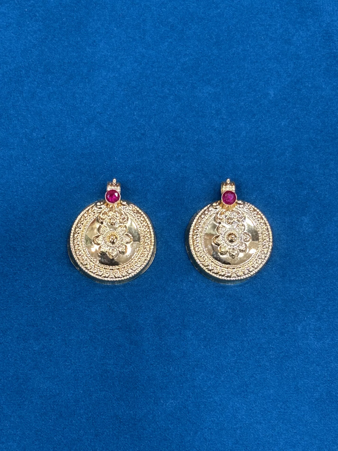 Surhralu Amrutha Jewellers 23-11-7, Nageswara Rao Pantulu Rd, Satyaranayana Puram, Vijayawada, Andhra Pradesh 520011, India