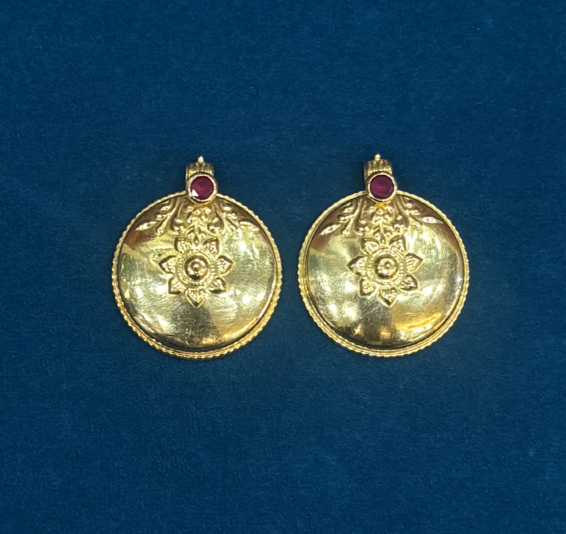 Suthralu Amrutha Jewellers 23-11-7, Nageswara Rao Pantulu Rd, Satyaranayana Puram, Vijayawada, Andhra Pradesh 520011, India