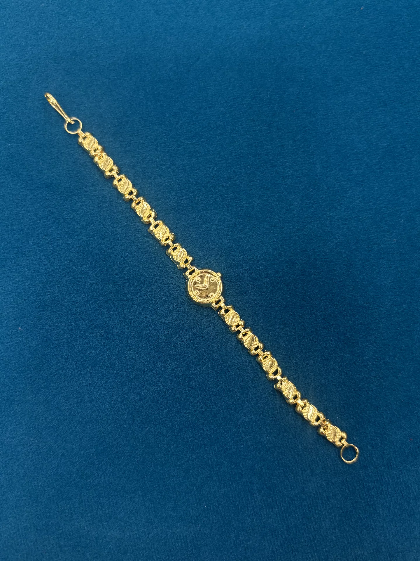 Gold Baby Bracelet Amrutha Jewellers 23-11-7, Nageswara Rao Pantulu Rd, Satyaranayana Puram, Vijayawada, Andhra Pradesh 520011, India