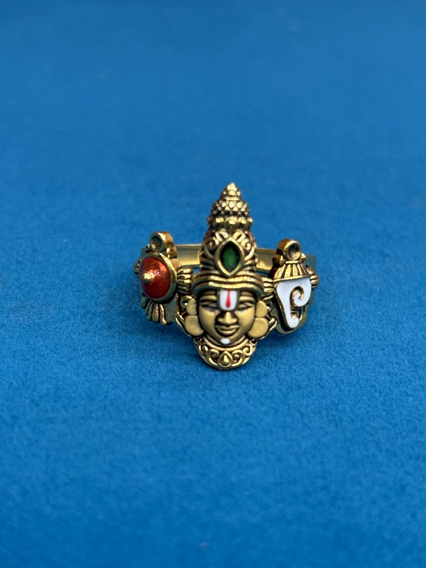 Gold Balaji Ring Amrutha Jewellers 23-11-7, Nageswara Rao Pantulu Rd, Satyaranayana Puram, Vijayawada, Andhra Pradesh 520011, India