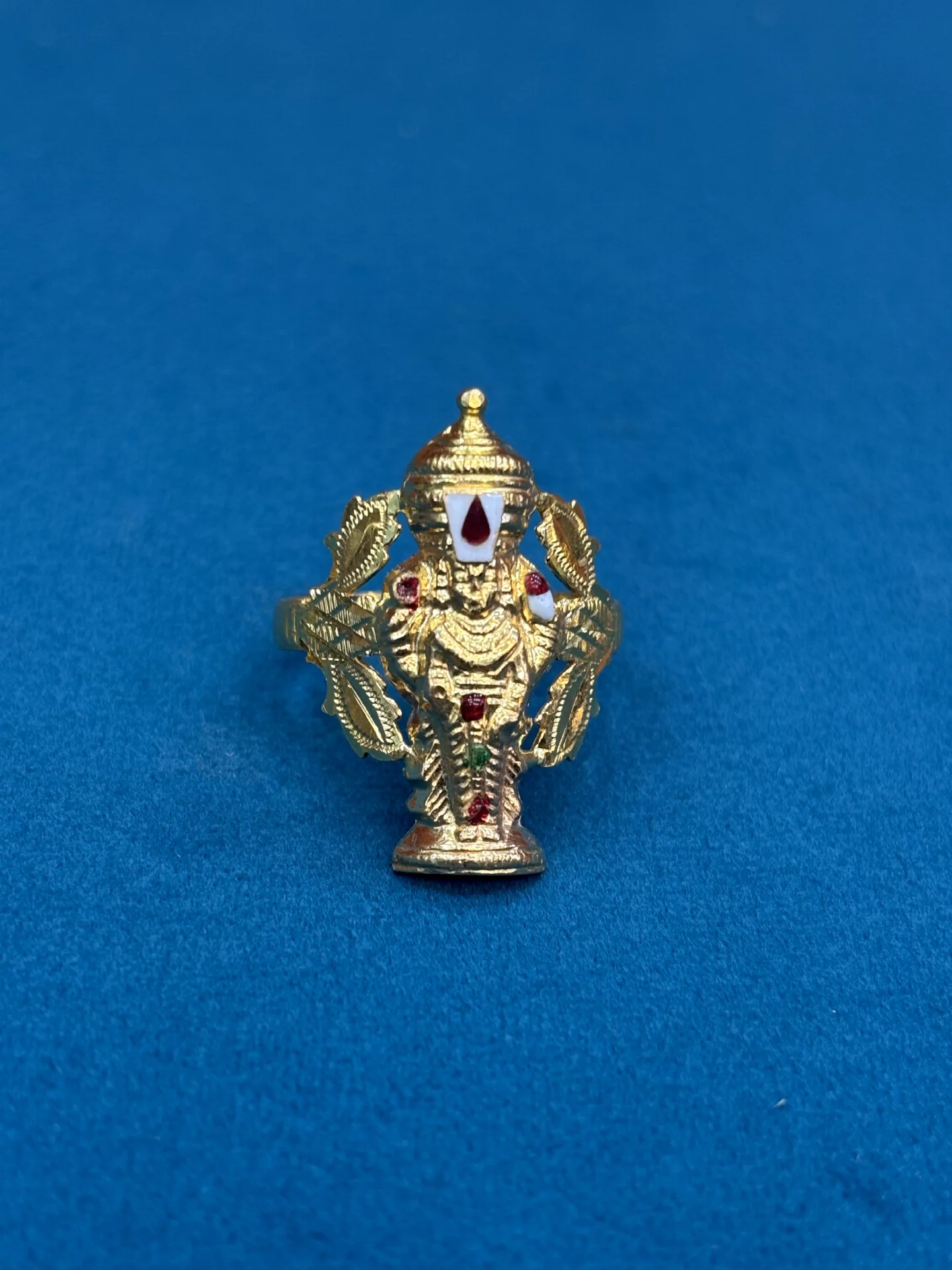Gold Balaji Ring Amrutha Jewellers 23-11-7, Nageswara Rao Pantulu Rd, Satyaranayana Puram, Vijayawada, Andhra Pradesh 520011, India