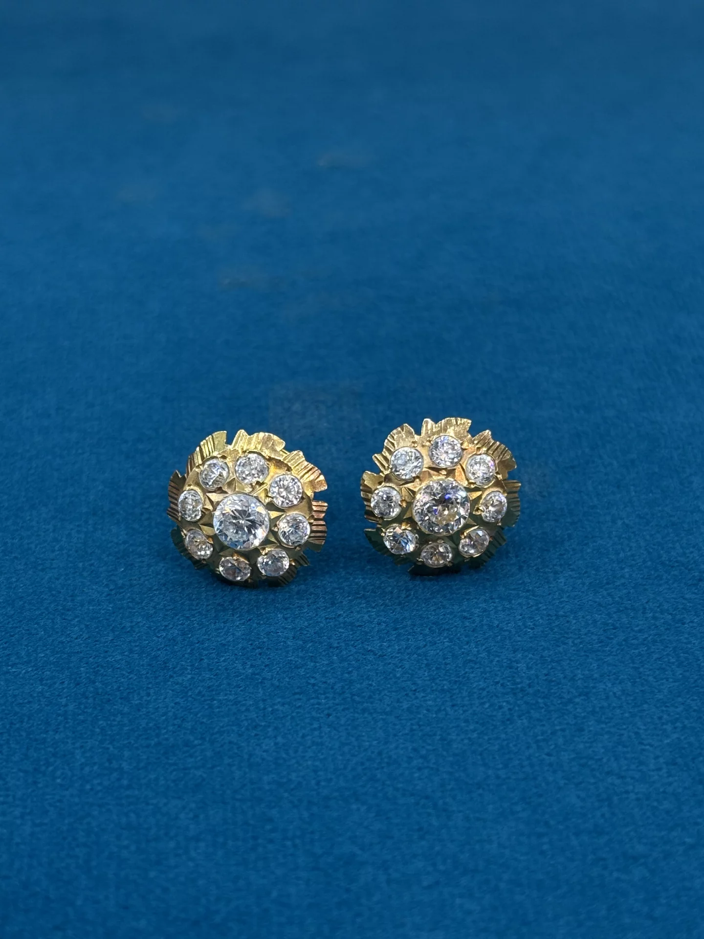 Gold Diddulu Amrutha Jewellers 23-11-7, Nageswara Rao Pantulu Rd, Satyaranayana Puram, Vijayawada, Andhra Pradesh 520011, India