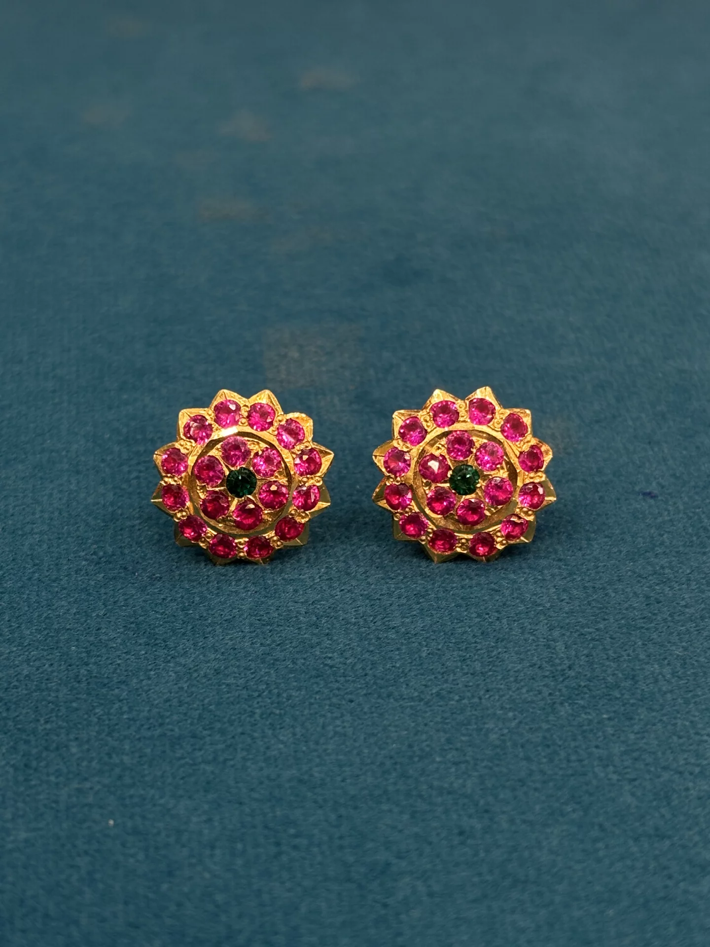 Gold Dhidhulu Amrutha Jewellers 23-11-7, Nageswara Rao Pantulu Rd, Satyaranayana Puram, Vijayawada, Andhra Pradesh 520011, India