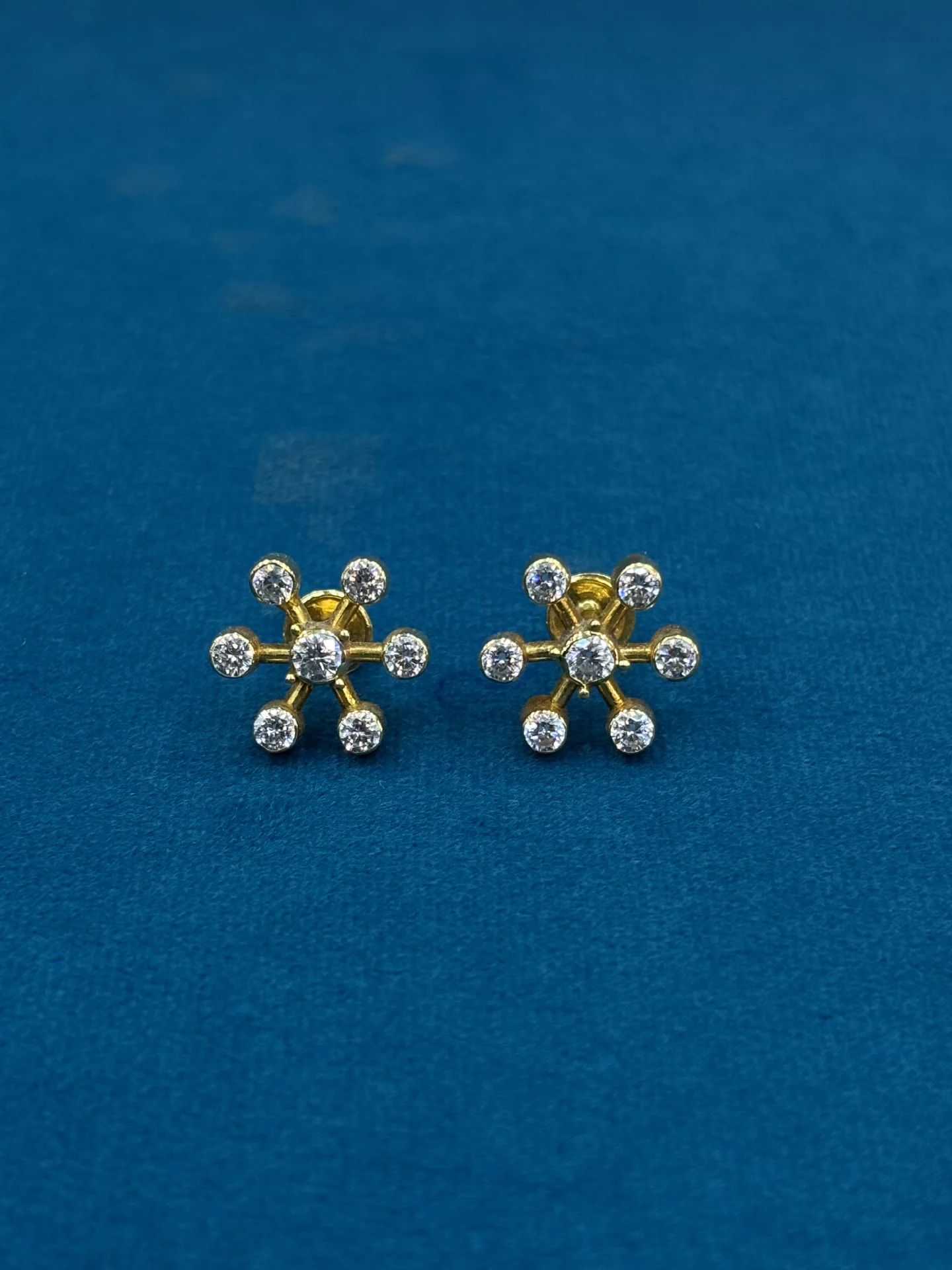 Gold Dhidhulu Amrutha Jewellers 23-11-7, Nageswara Rao Pantulu Rd, Satyaranayana Puram, Vijayawada, Andhra Pradesh 520011, India