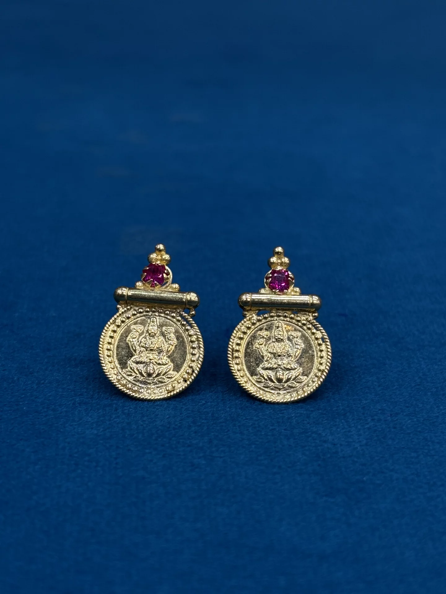 Gold Dhidhulu Amrutha Jewellers 23-11-7, Nageswara Rao Pantulu Rd, Satyaranayana Puram, Vijayawada, Andhra Pradesh 520011, India