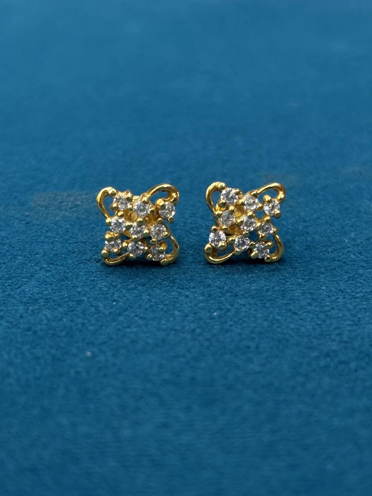 Gold Dhidhulu Amrutha Jewellers 23-11-7, Nageswara Rao Pantulu Rd, Satyaranayana Puram, Vijayawada, Andhra Pradesh 520011, India