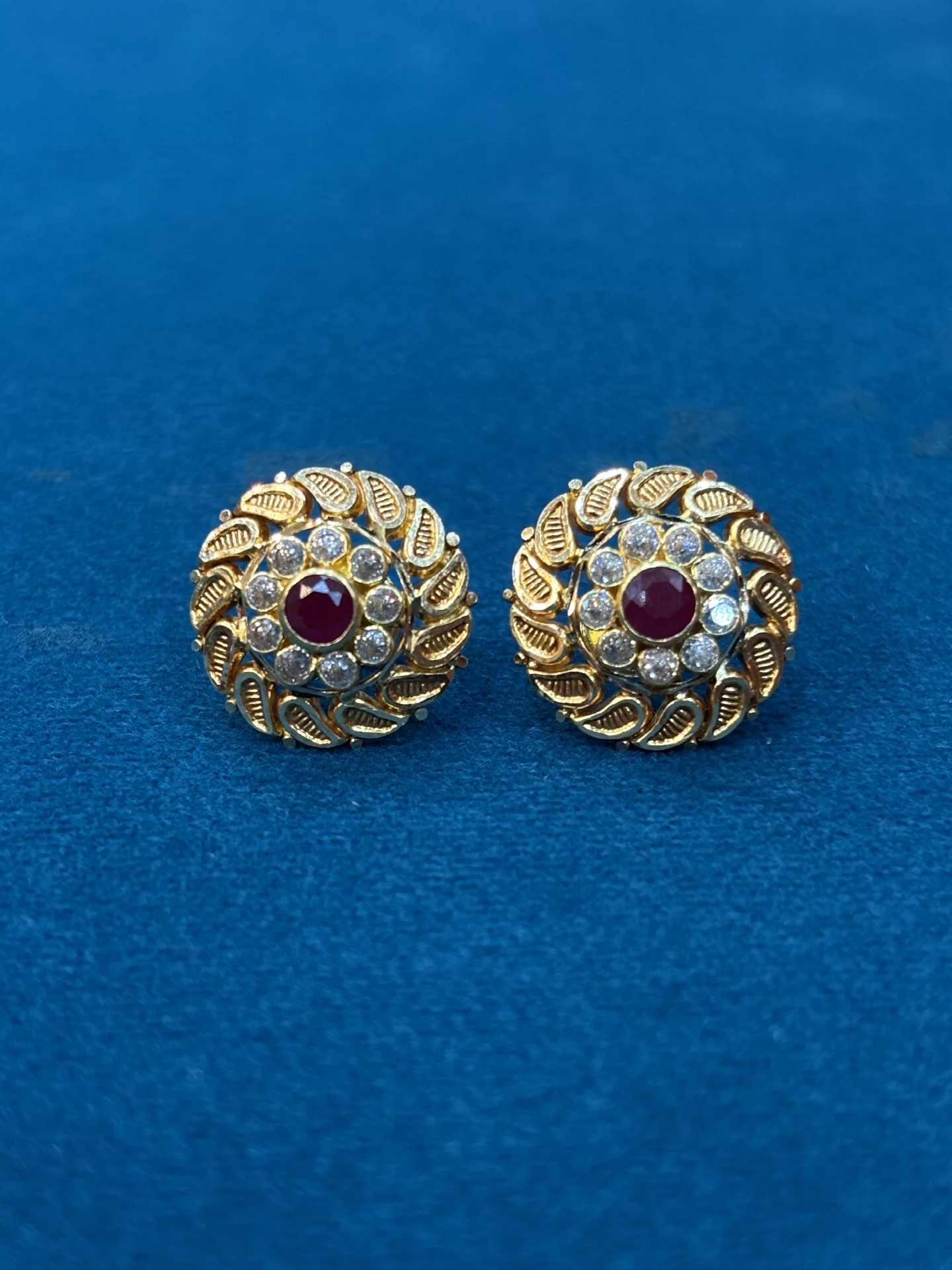 Kasula Dhidhulu Amrutha Jewellers 23-11-7, Nageswara Rao Pantulu Rd, Satyaranayana Puram, Vijayawada, Andhra Pradesh 520011, India
