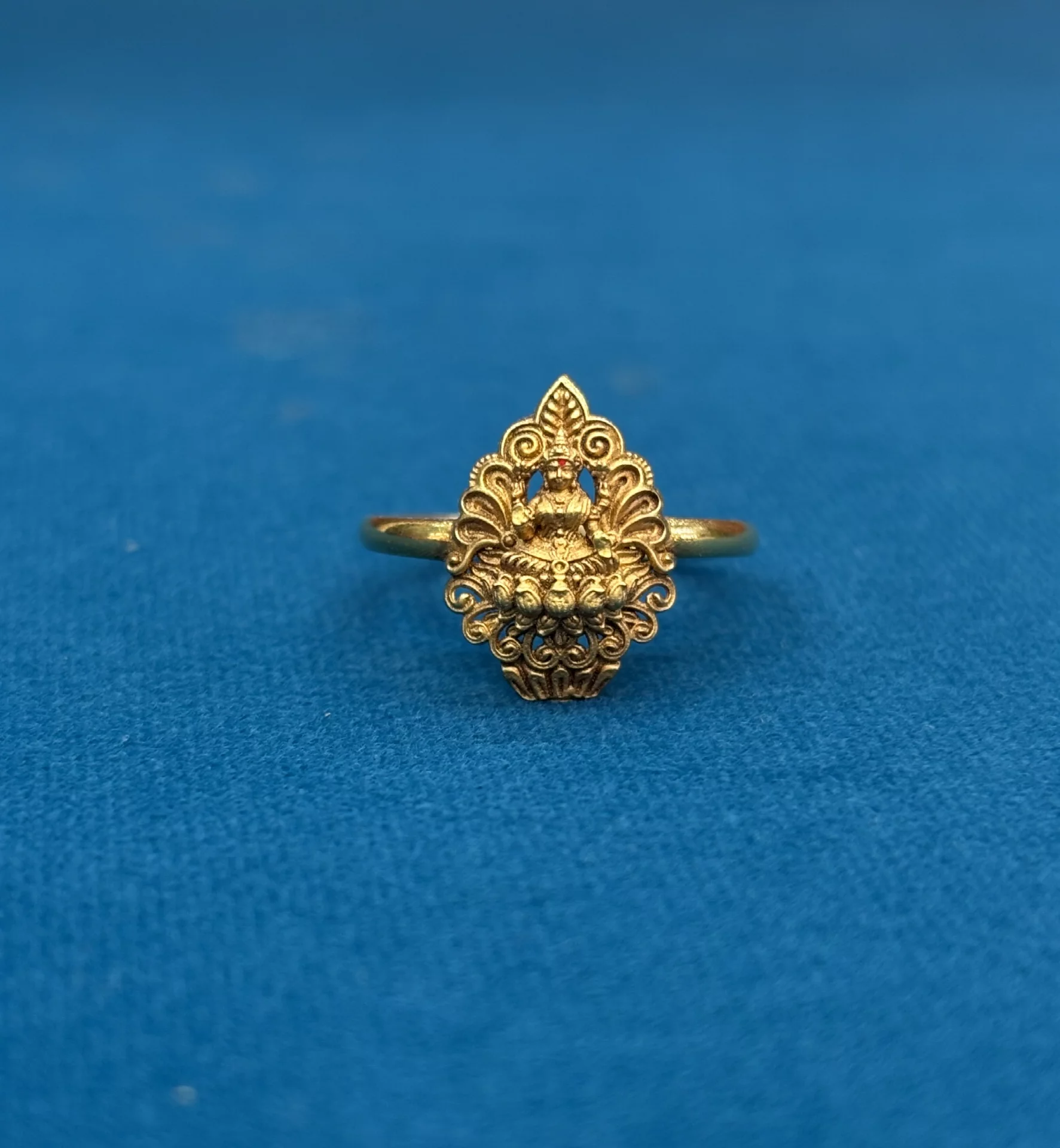 Gold Lakshmi Devi Ring Amrutha Jewellers 23-11-7, Nageswara Rao Pantulu Rd, Satyaranayana Puram, Vijayawada, Andhra Pradesh 520011, India