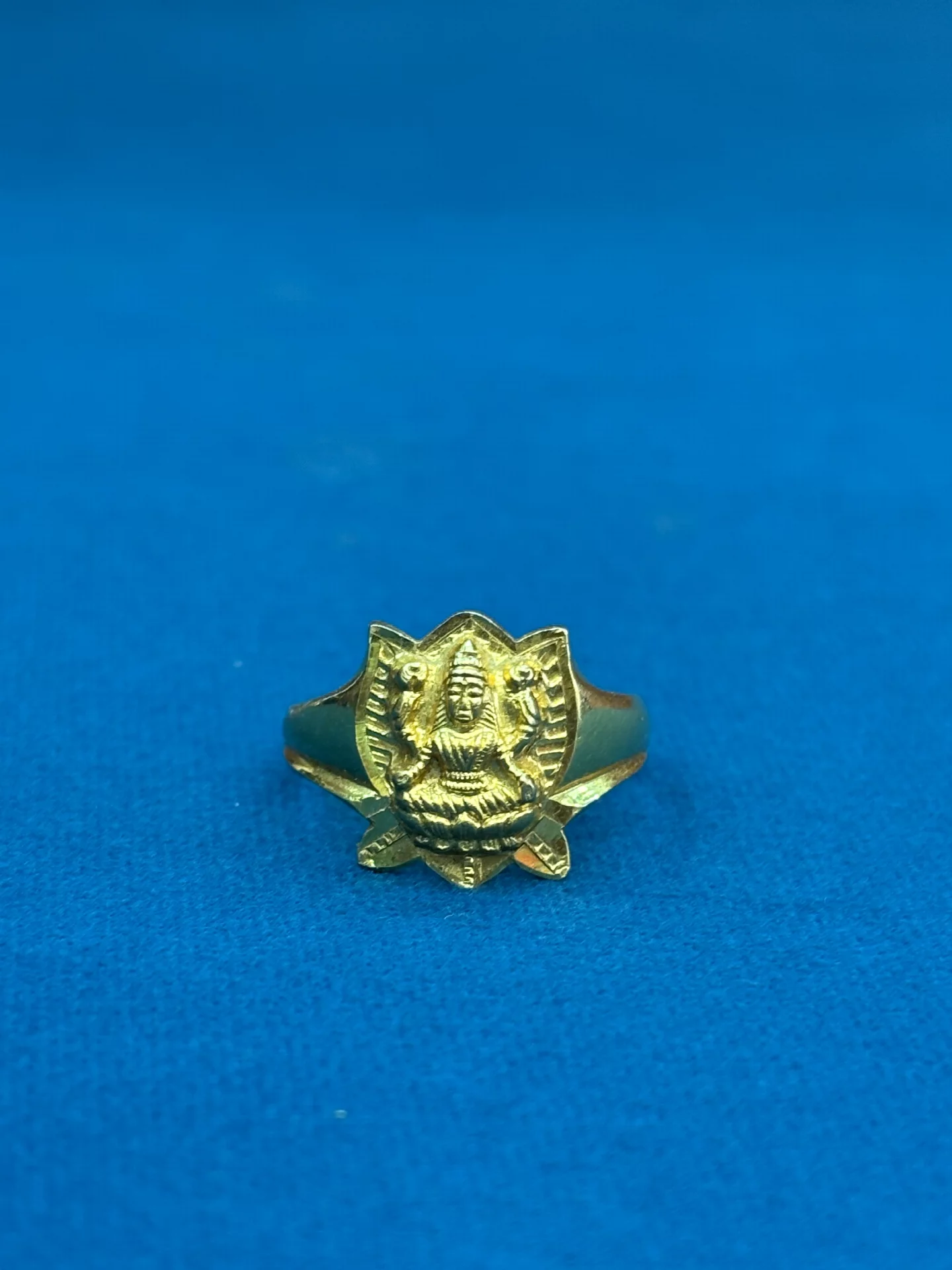 Gold Lakshmi Devi Ring Amrutha Jewellers 23-11-7, Nageswara Rao Pantulu Rd, Satyaranayana Puram, Vijayawada, Andhra Pradesh 520011, India