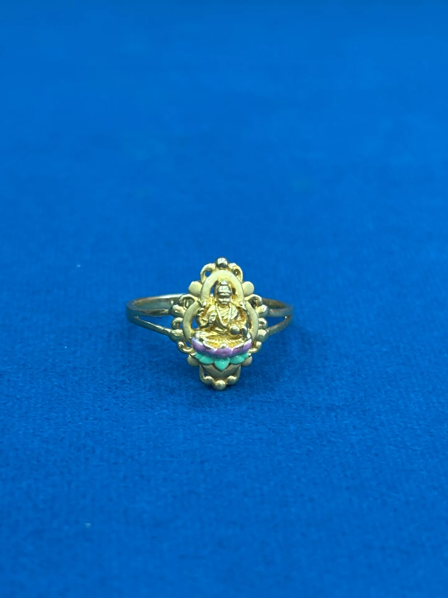 Gold Lakshmi Devi Ring Amrutha Jewellers 23-11-7, Nageswara Rao Pantulu Rd, Satyaranayana Puram, Vijayawada, Andhra Pradesh 520011, India