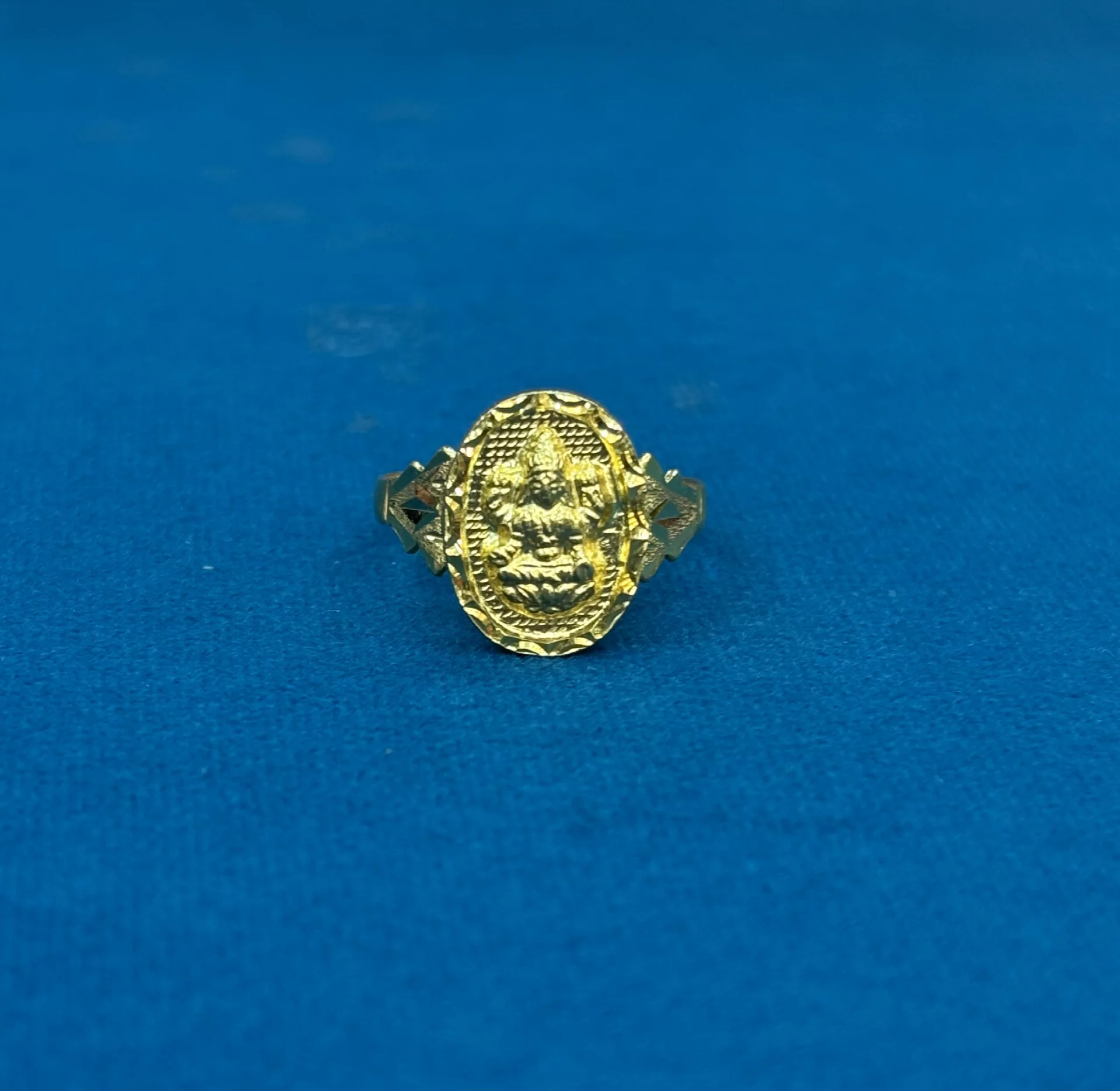 Gold Lakshmi Devi Ring Amrutha Jewellers 23-11-7, Nageswara Rao Pantulu Rd, Satyaranayana Puram, Vijayawada, Andhra Pradesh 520011, India