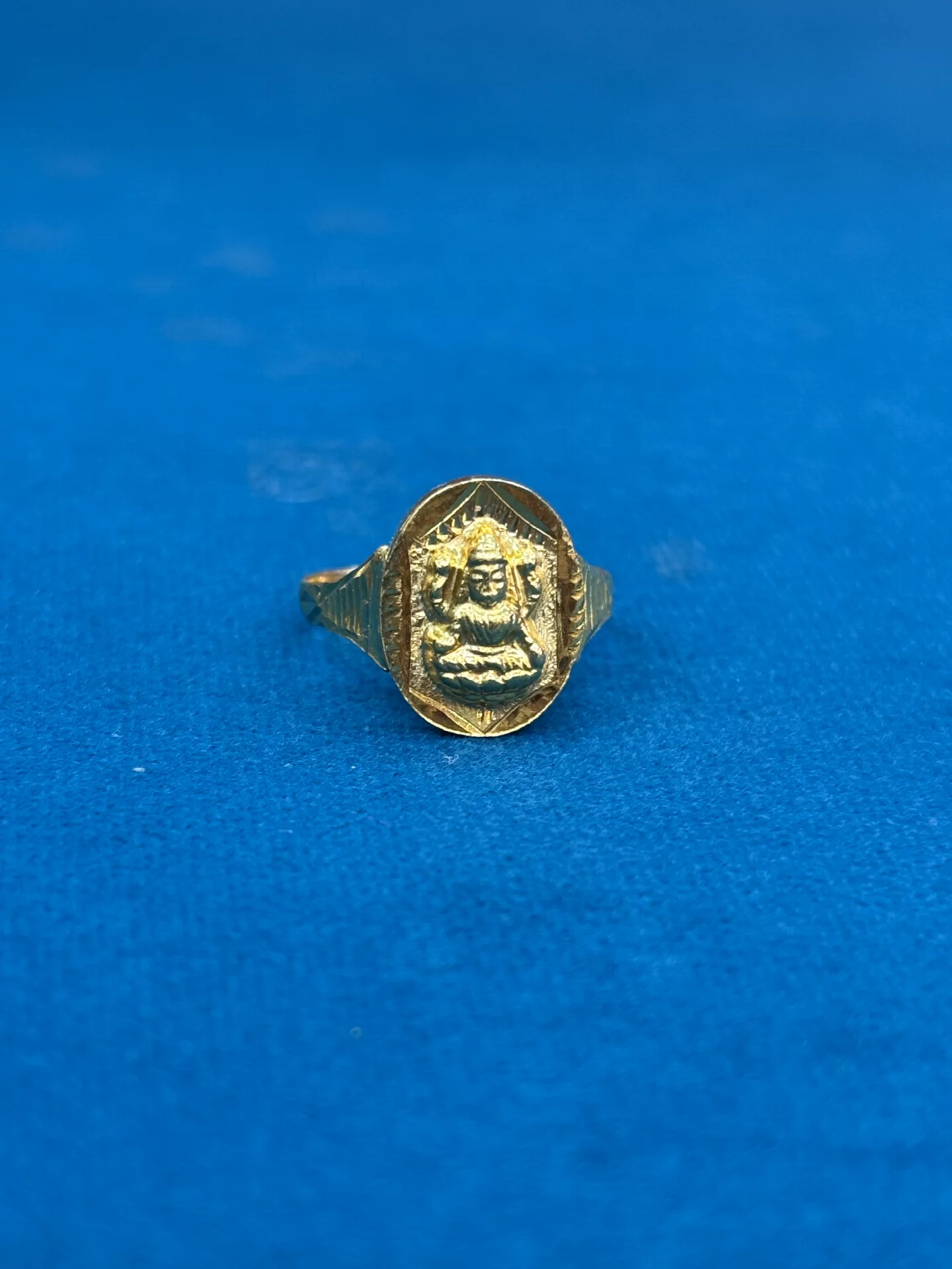 Gold Lakshmi Devi Ring Amrutha Jewellers 23-11-7, Nageswara Rao Pantulu Rd, Satyaranayana Puram, Vijayawada, Andhra Pradesh 520011, India