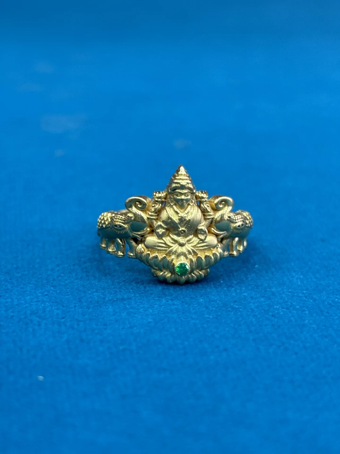 Gold Lakshmi Devi Ring Amrutha Jewellers 23-11-7, Nageswara Rao Pantulu Rd, Satyaranayana Puram, Vijayawada, Andhra Pradesh 520011, India