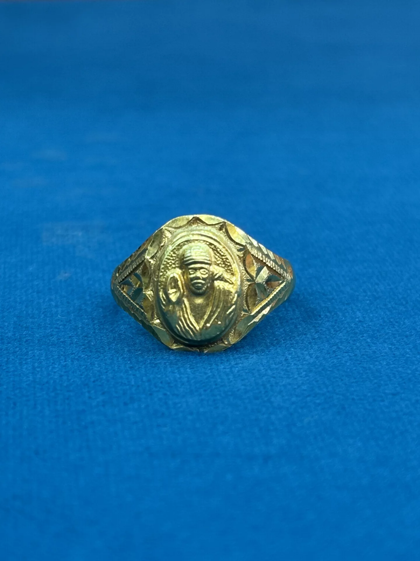 Gold Saibaba Ring Amrutha Jewellers 23-11-7, Nageswara Rao Pantulu Rd, Satyaranayana Puram, Vijayawada, Andhra Pradesh 520011, India
