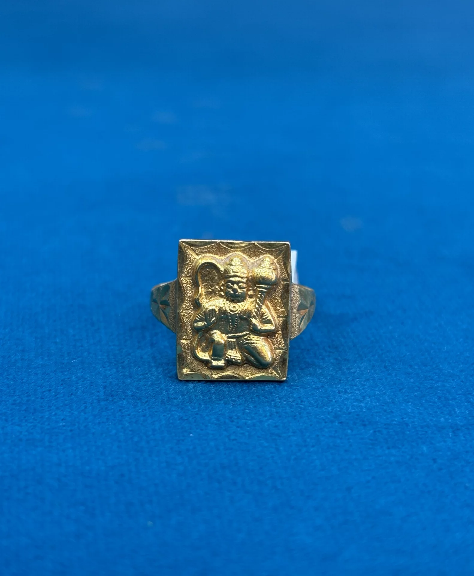 Gold Lord Hanuman Ring Amrutha Jewellers 23-11-7, Nageswara Rao Pantulu Rd, Satyaranayana Puram, Vijayawada, Andhra Pradesh 520011, India