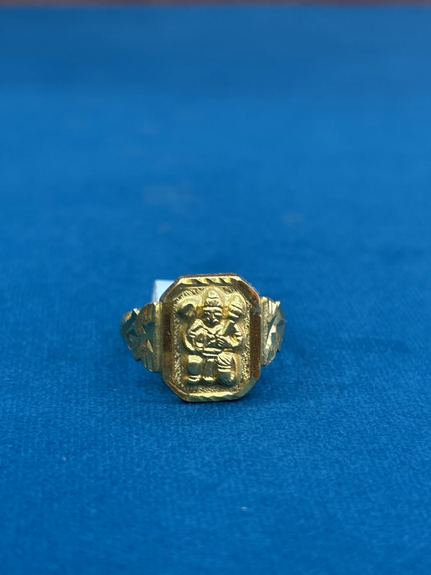 Gold Lord Hanuman Ring Amrutha Jewellers 23-11-7, Nageswara Rao Pantulu Rd, Satyaranayana Puram, Vijayawada, Andhra Pradesh 520011, India