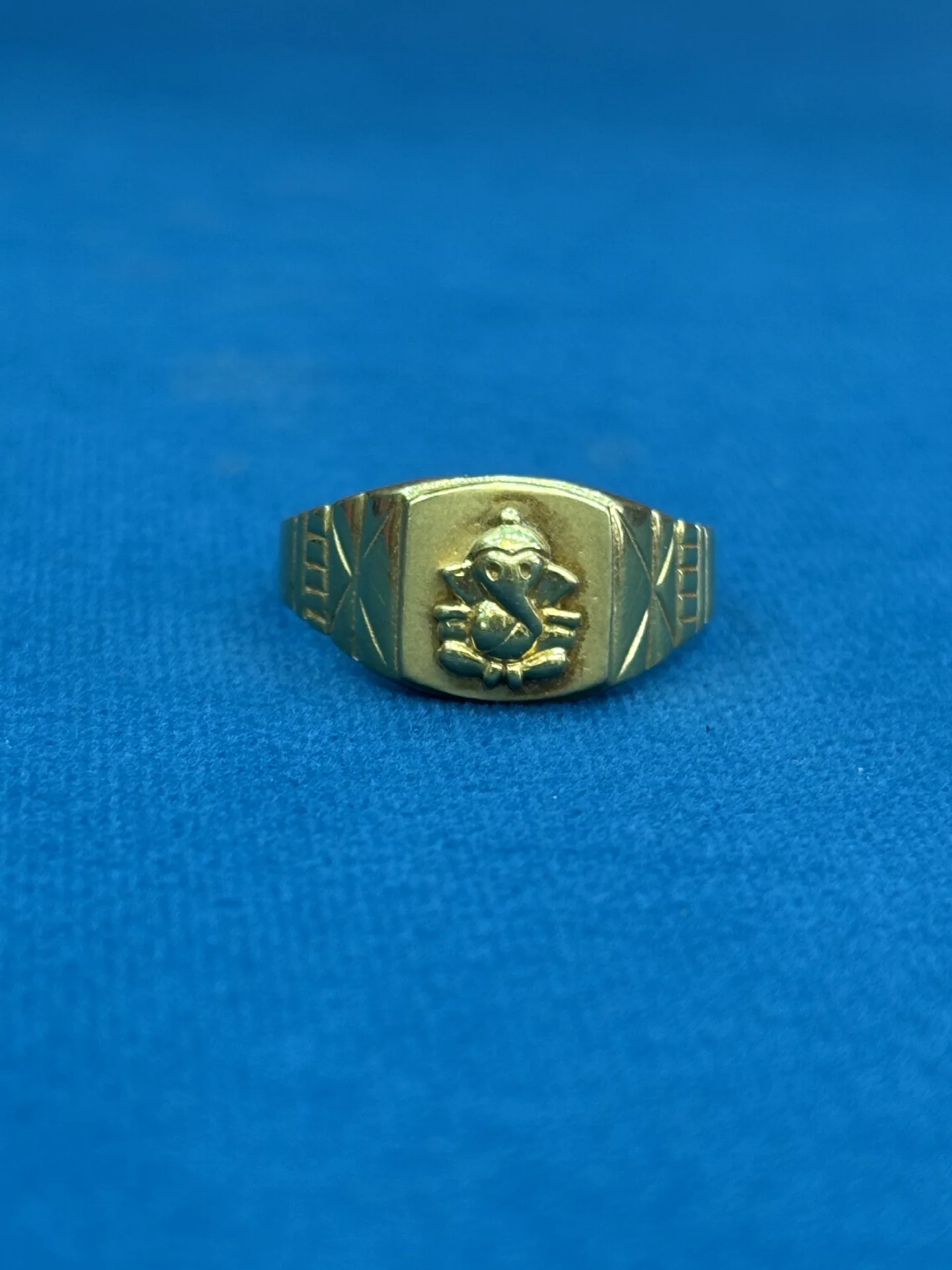 Gold Lord Vinayaka Ring Amrutha Jewellers 23-11-7, Nageswara Rao Pantulu Rd, Satyaranayana Puram, Vijayawada, Andhra Pradesh 520011, India