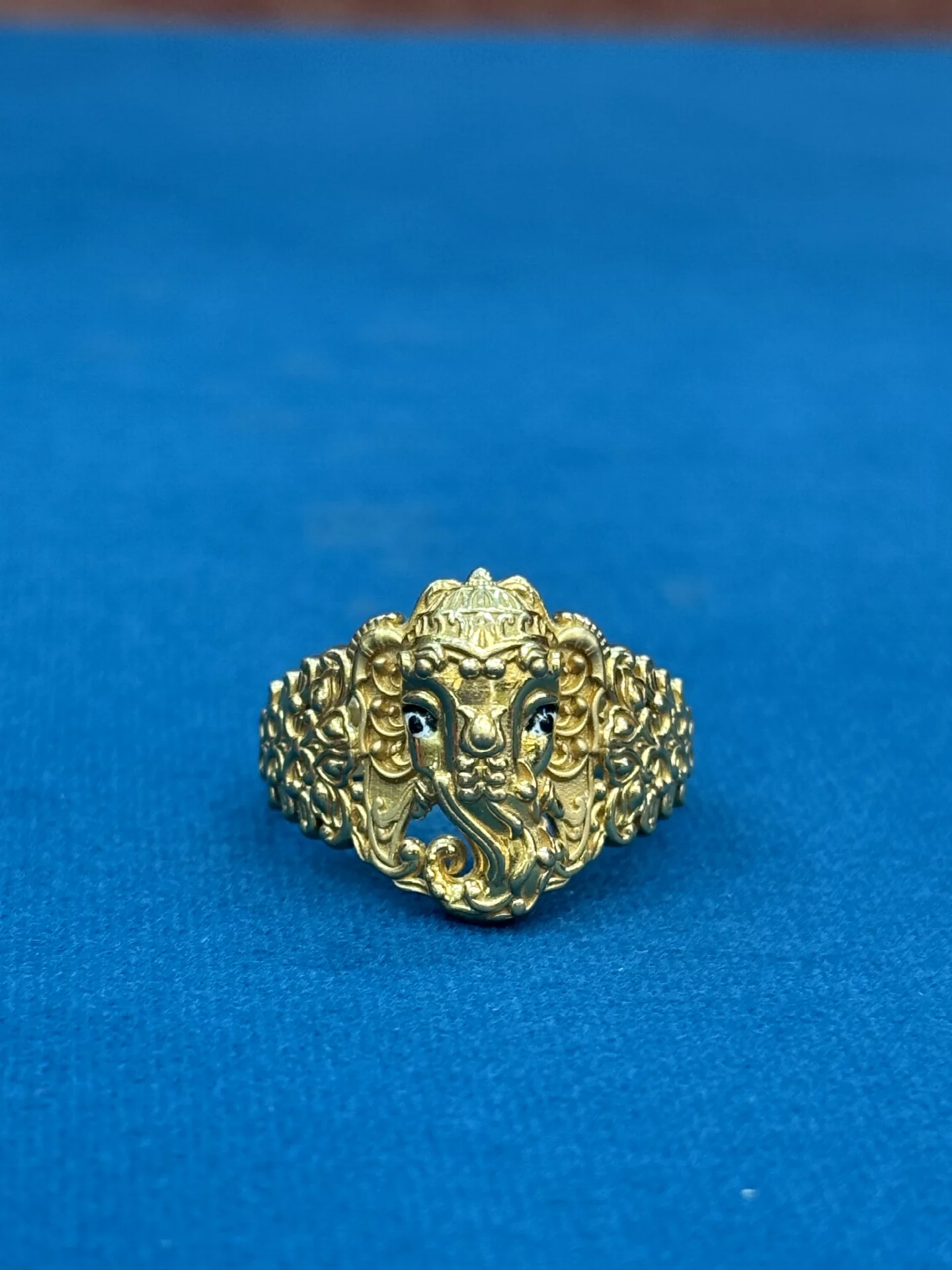 Gold Lord Vinayaka Ring Amrutha Jewellers 23-11-7, Nageswara Rao Pantulu Rd, Satyaranayana Puram, Vijayawada, Andhra Pradesh 520011, India