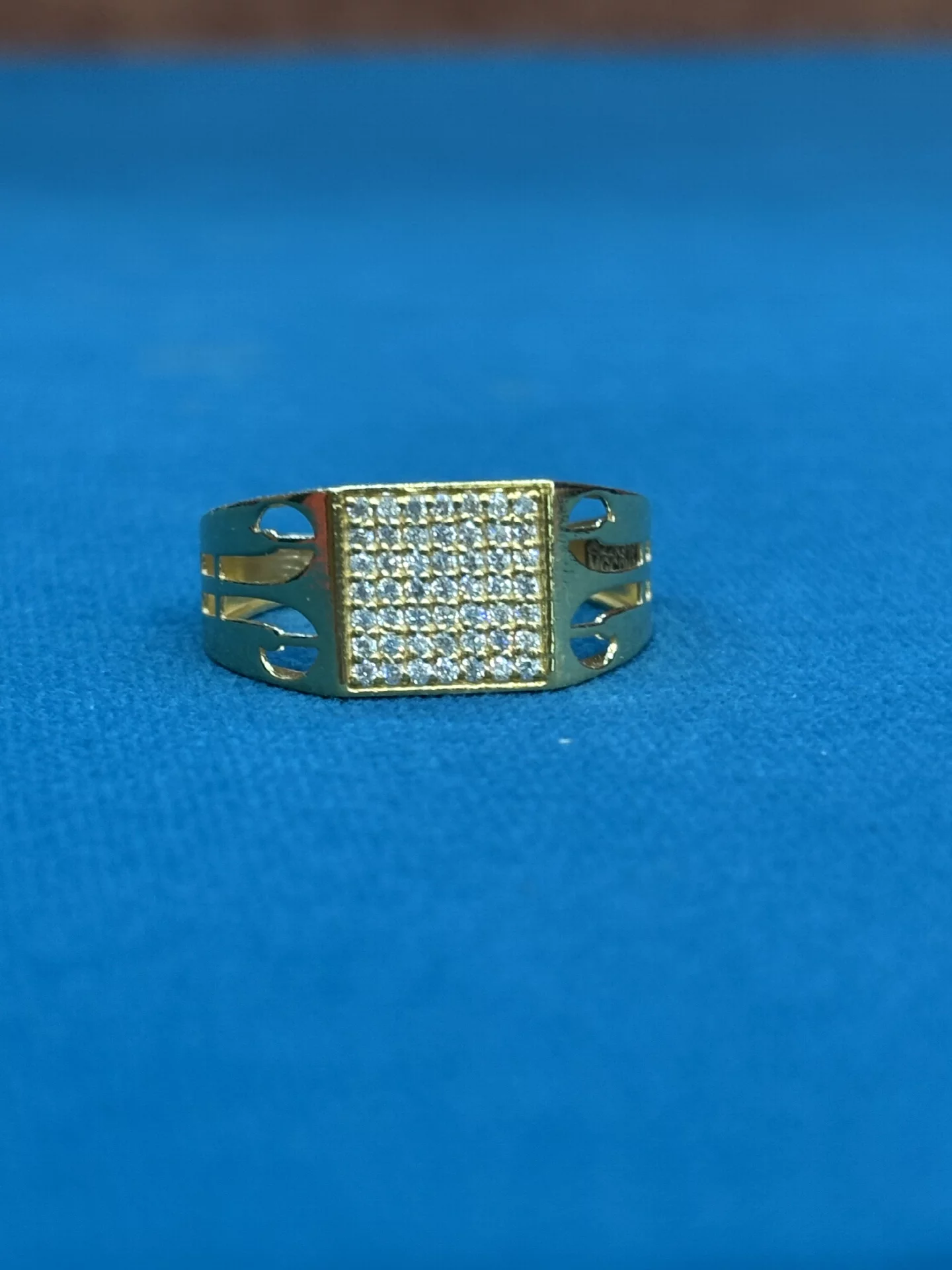 Gents Rings Amrutha Jewellers 23-11-7, Nageswara Rao Pantulu Rd, Satyaranayana Puram, Vijayawada, Andhra Pradesh 520011, India
