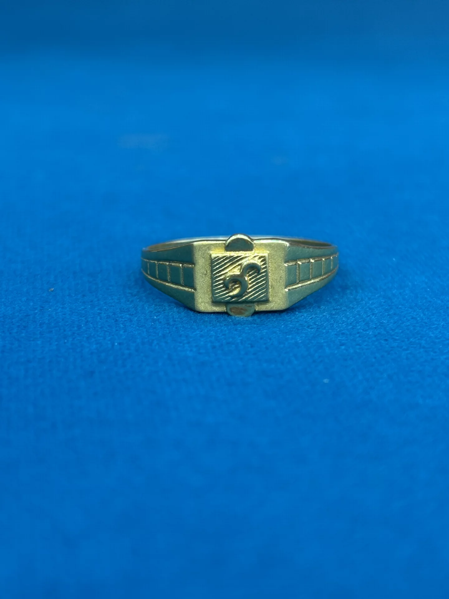 Gents Rings Amrutha Jewellers 23-11-7, Nageswara Rao Pantulu Rd, Satyaranayana Puram, Vijayawada, Andhra Pradesh 520011, India