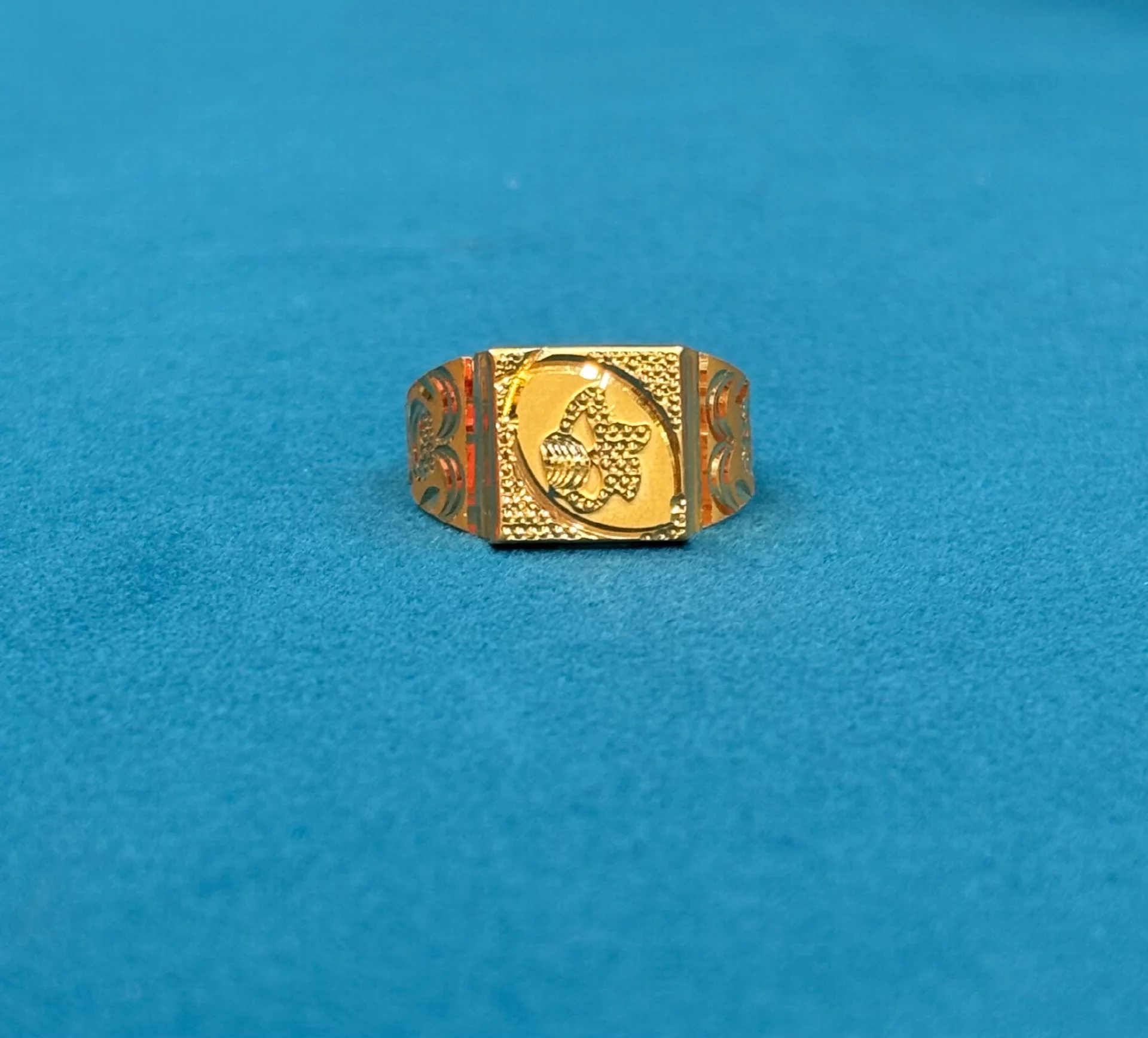 Gents Rings Amrutha Jewellers 23-11-7, Nageswara Rao Pantulu Rd, Satyaranayana Puram, Vijayawada, Andhra Pradesh 520011, India